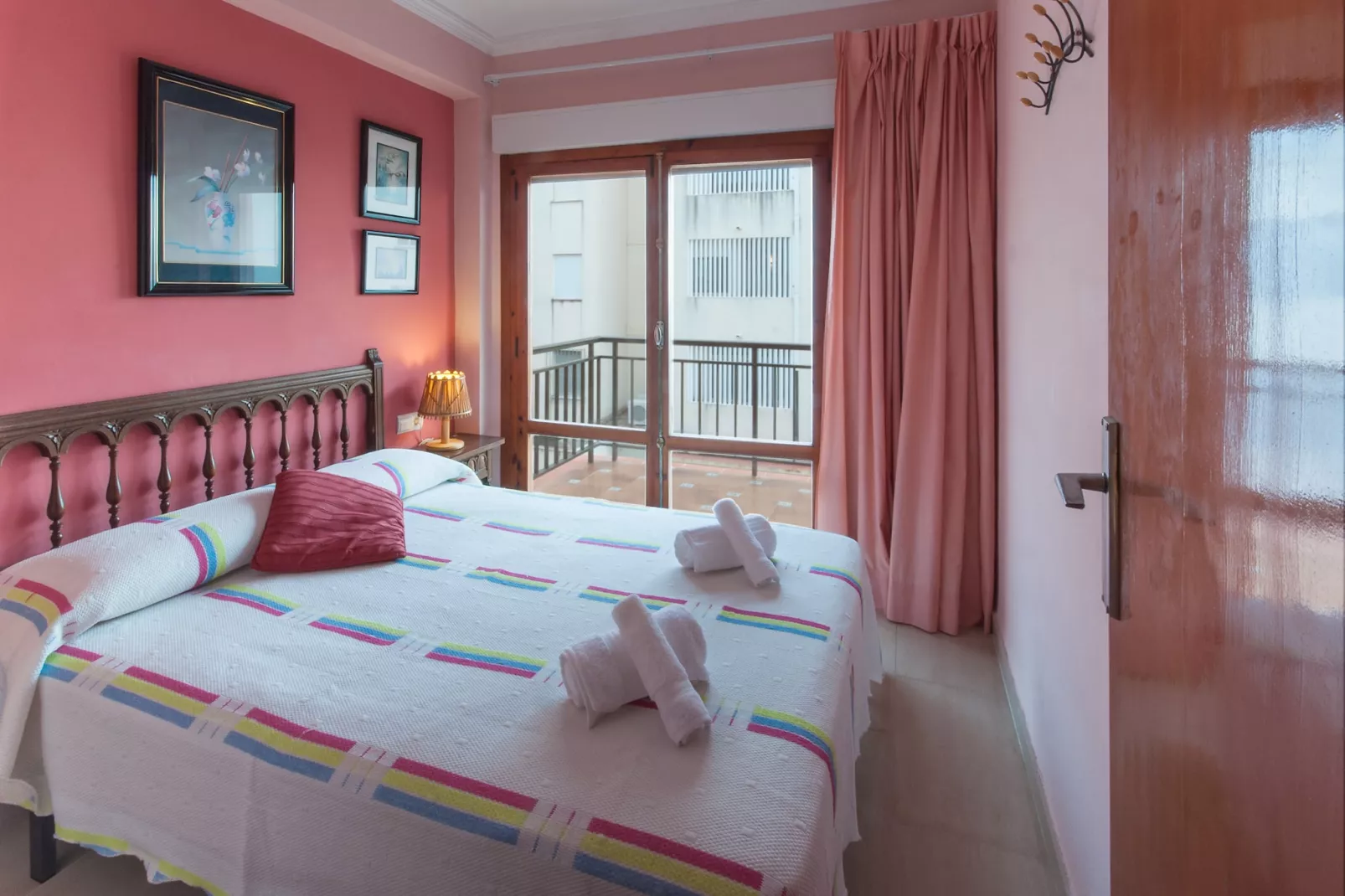 Sirena-Bedroom