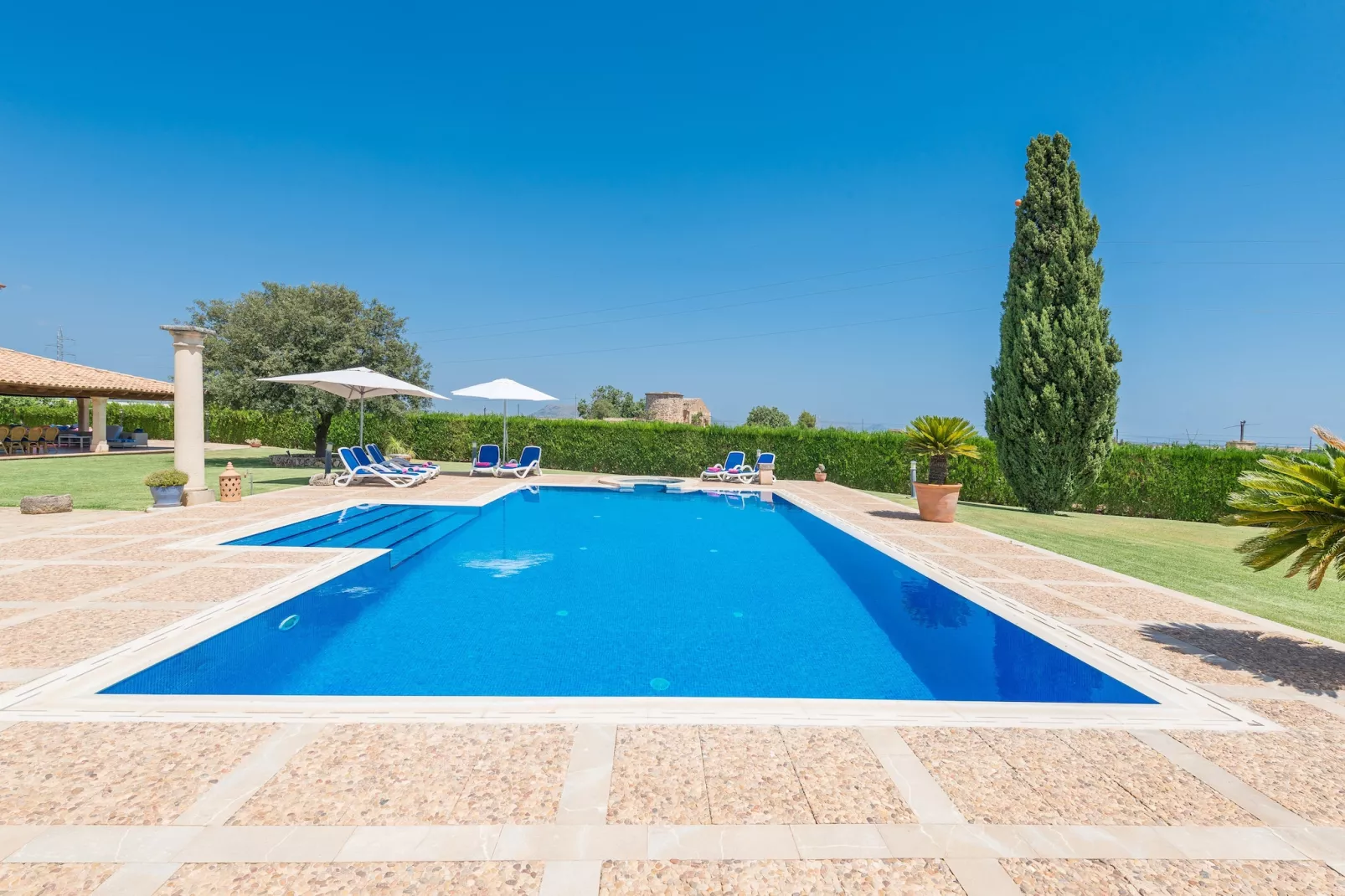 poolofhouse
