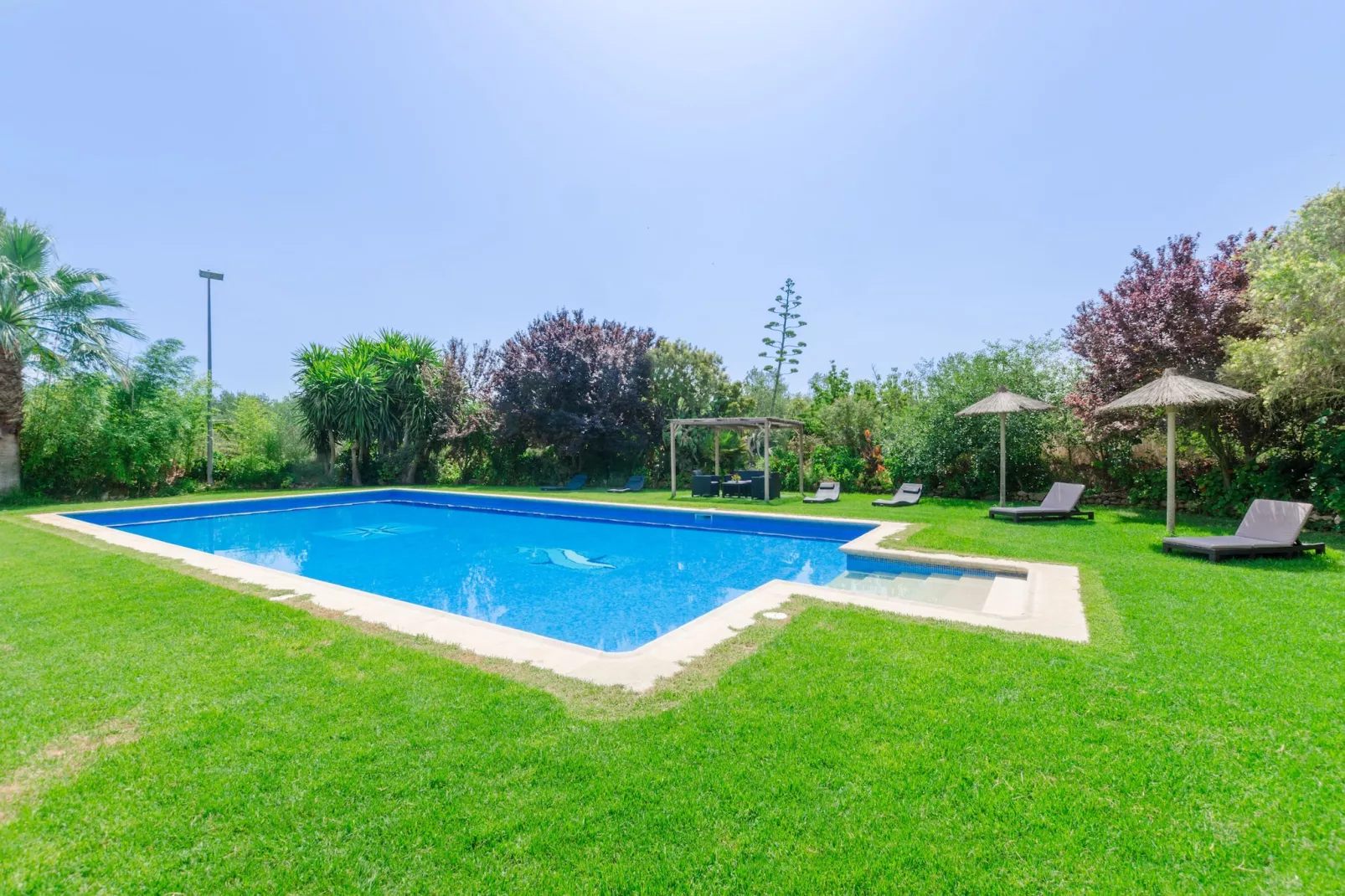 poolofhouse