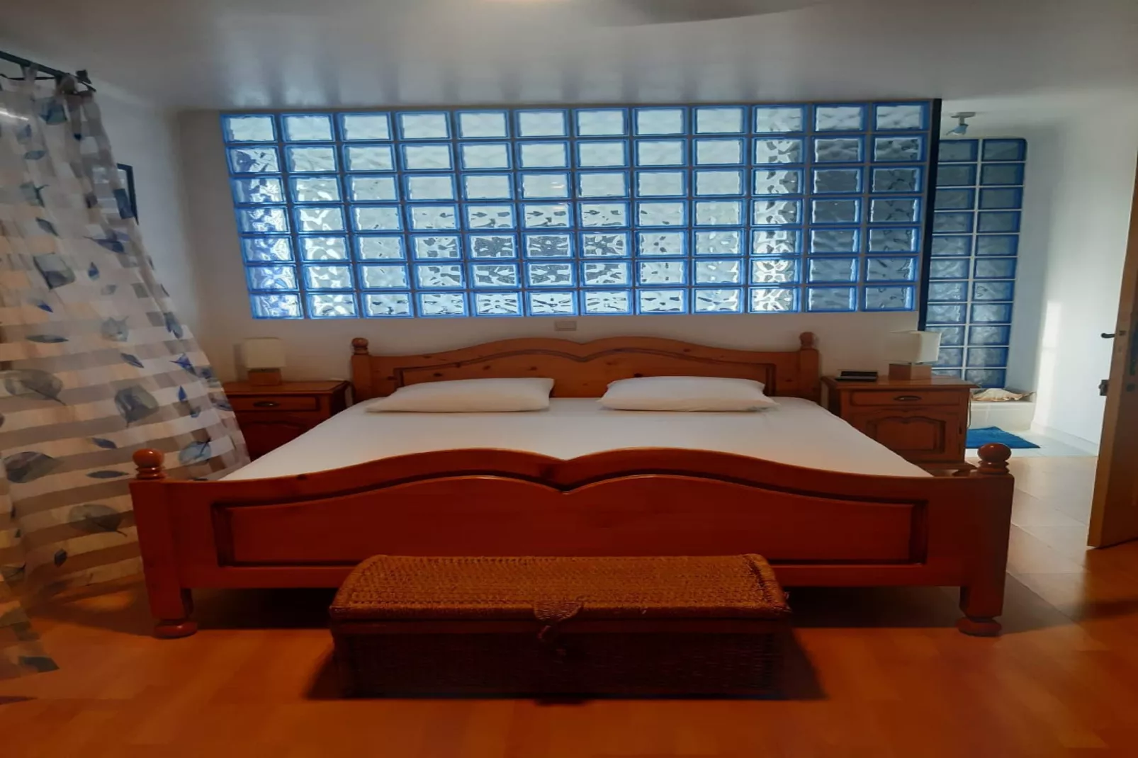 Villa Carpentras-Bedroom