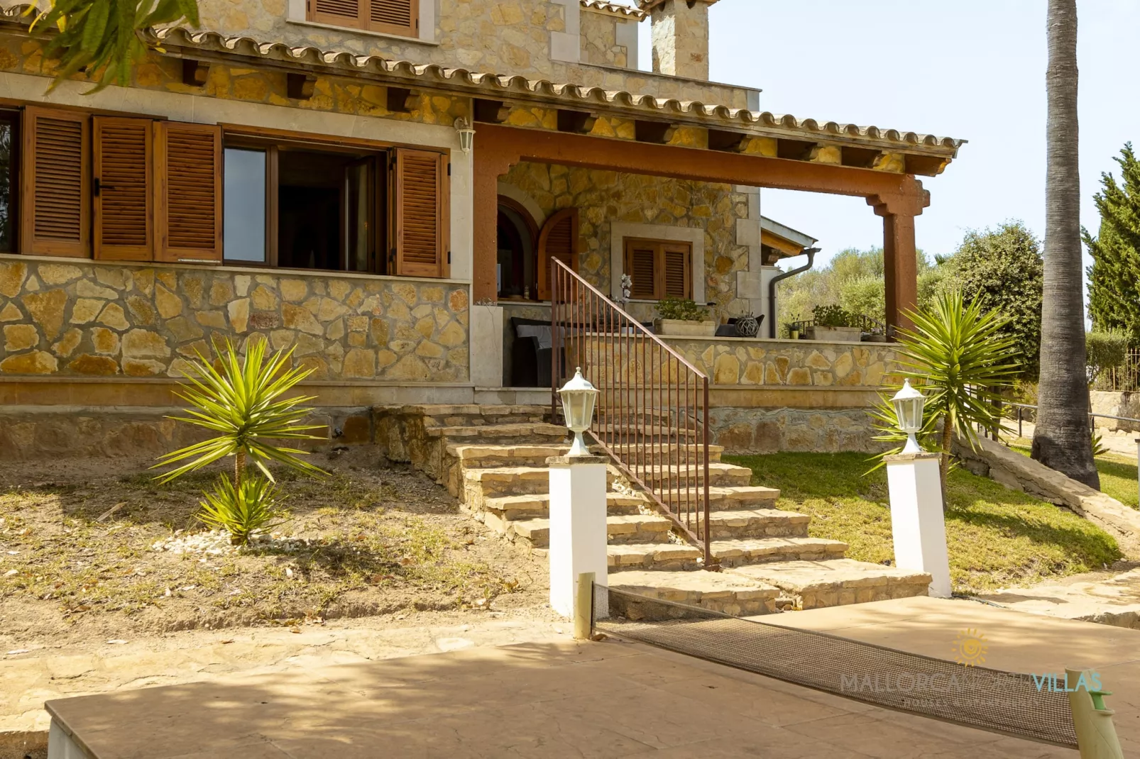 Villa Alejandra con piscina privada y gran jardín-Extérieur été