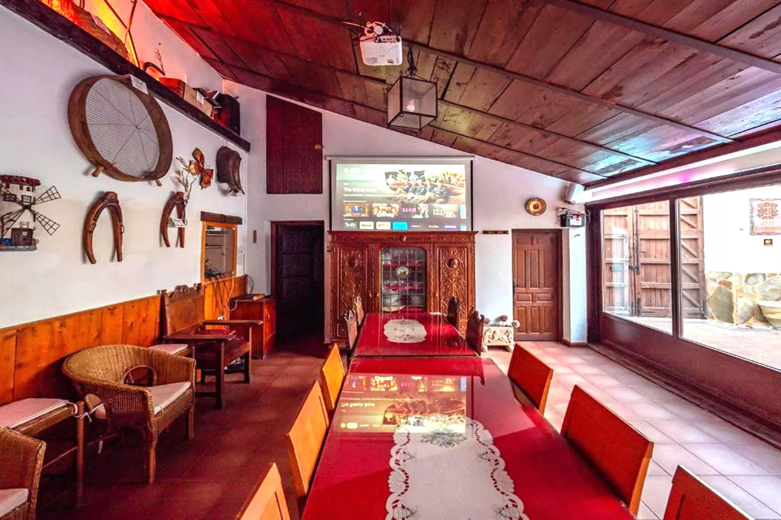 Casa Don Gonzalo 17 Jacuzzi-Dining room