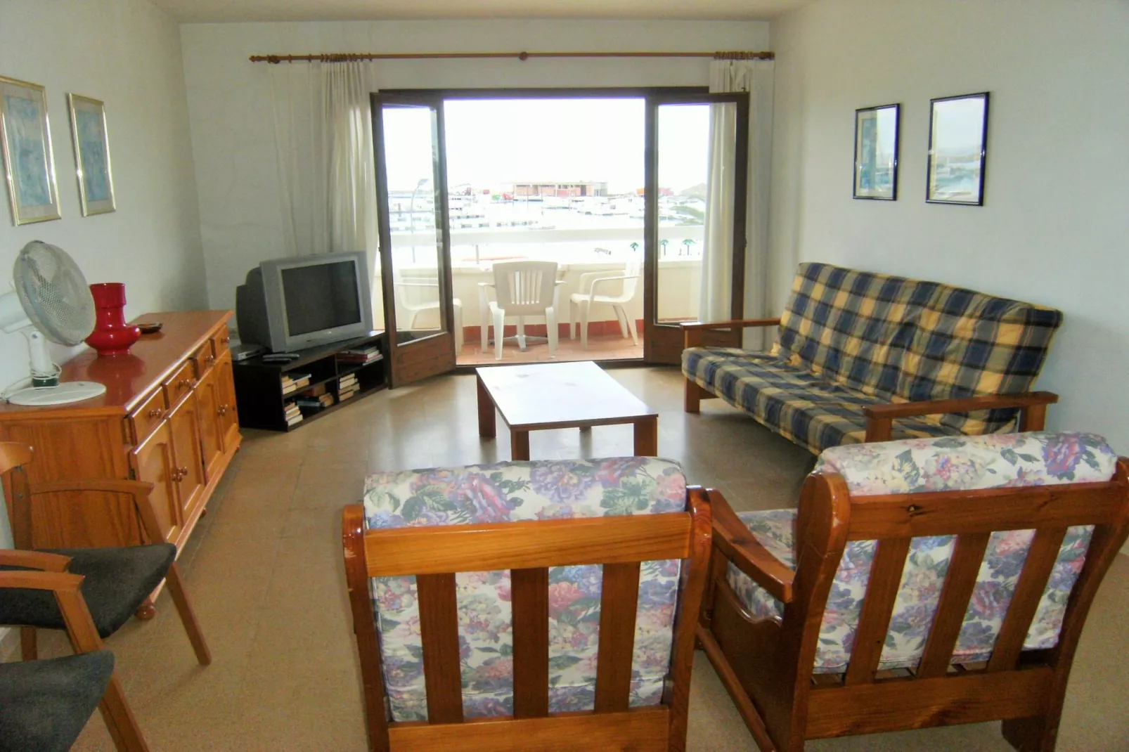 MARINA 2-C-Living room