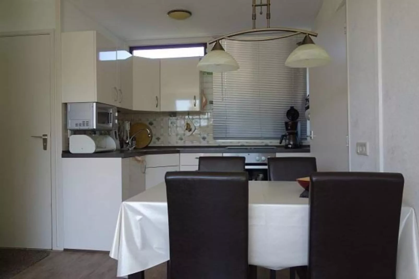 Eureka 032-Dining room