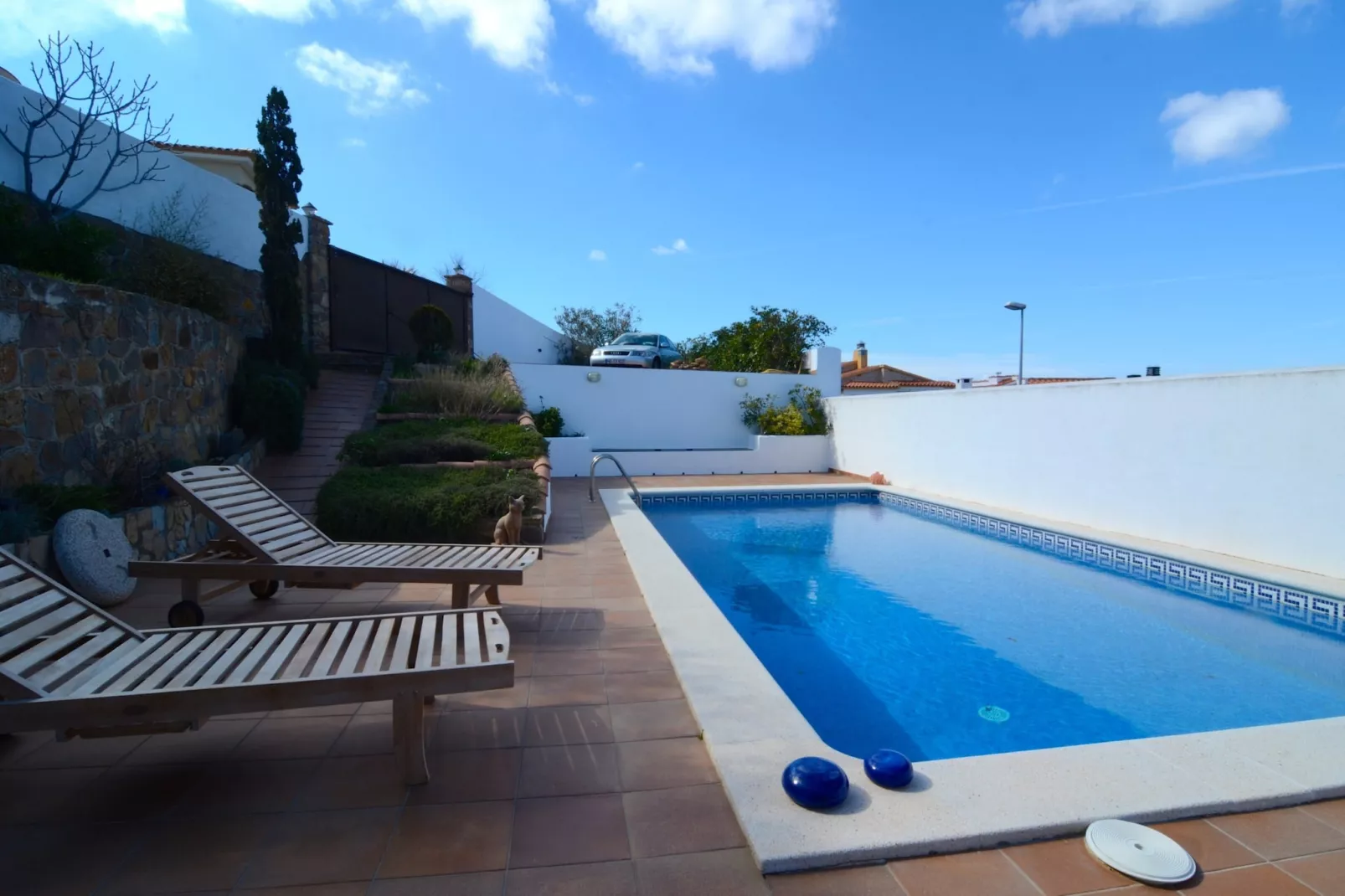 poolofhouse