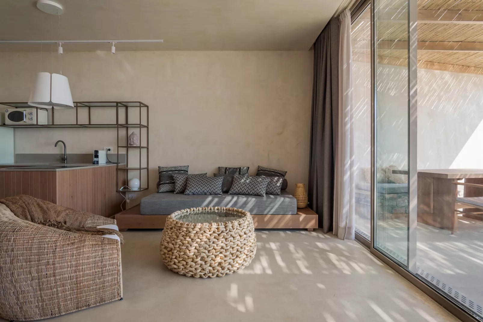 Altera Cave-Hebe Villa