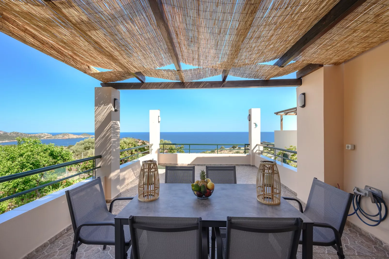 Sea Crest