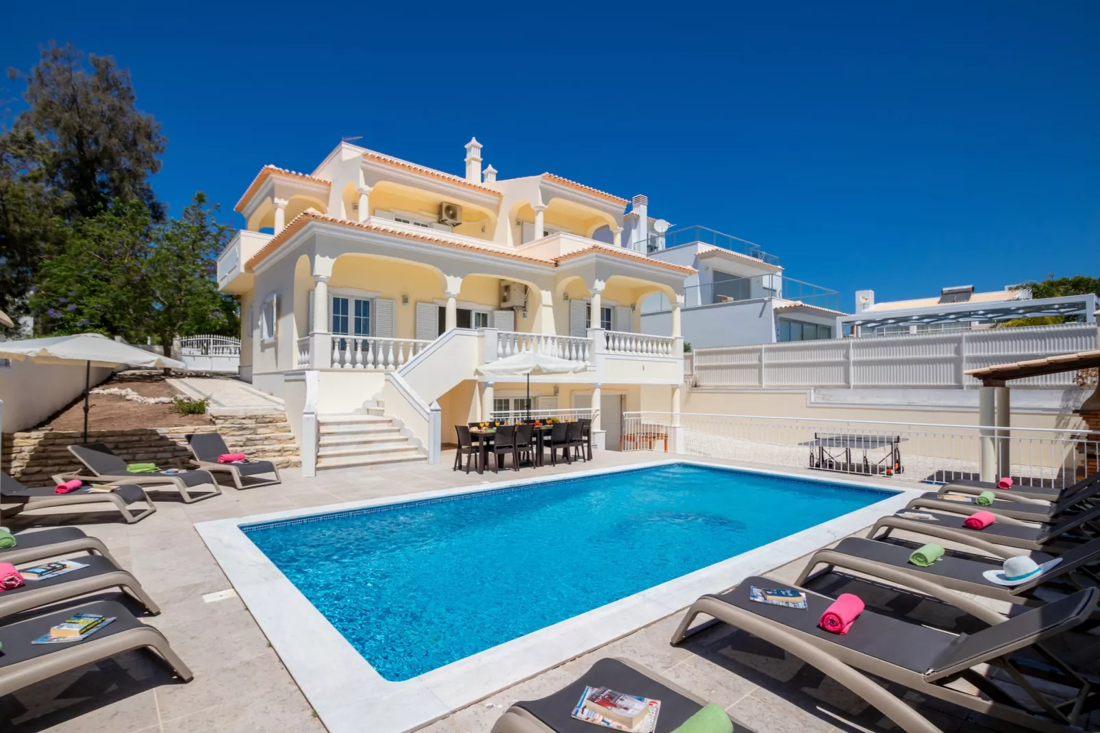 poolofhouse