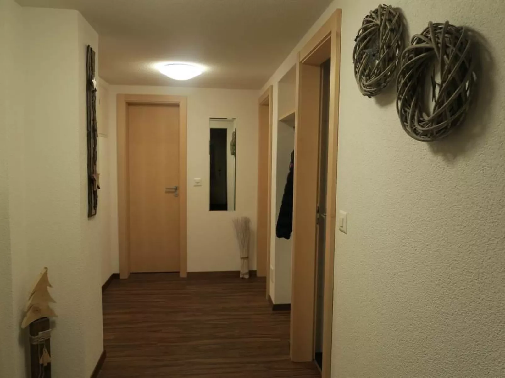 Enzian-Drinnen