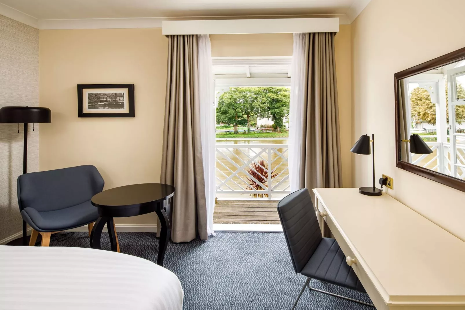 Classic Double River view Staines ex Mercure