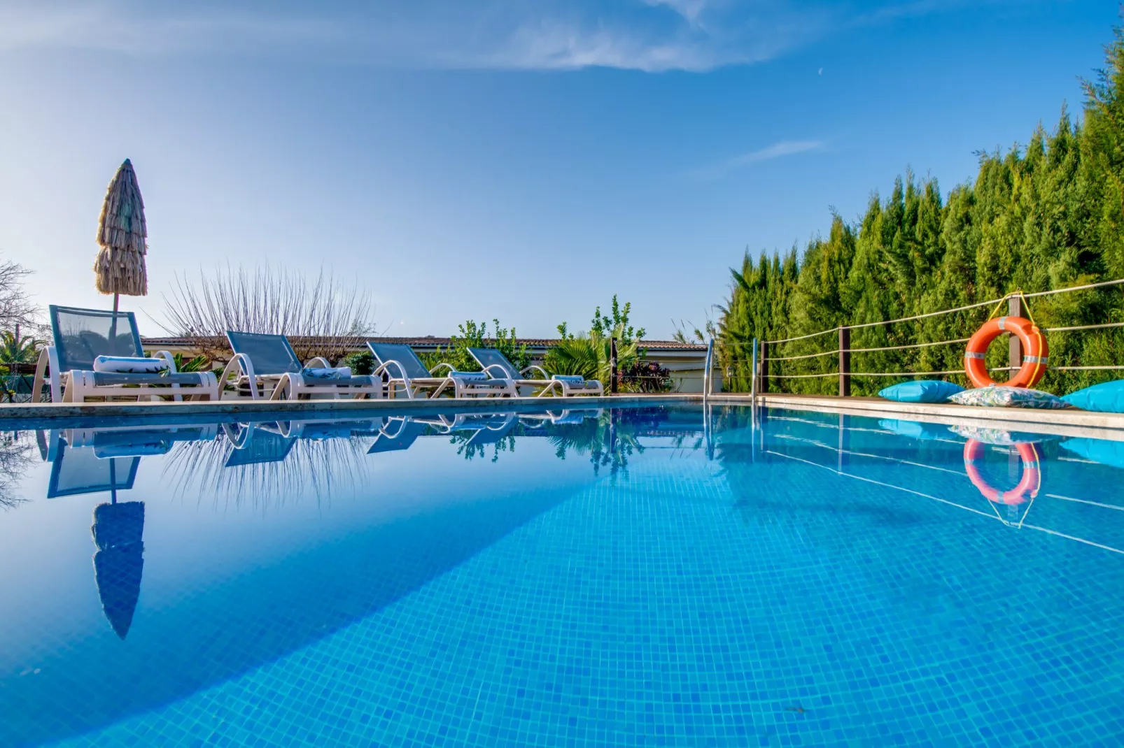 poolofhouse