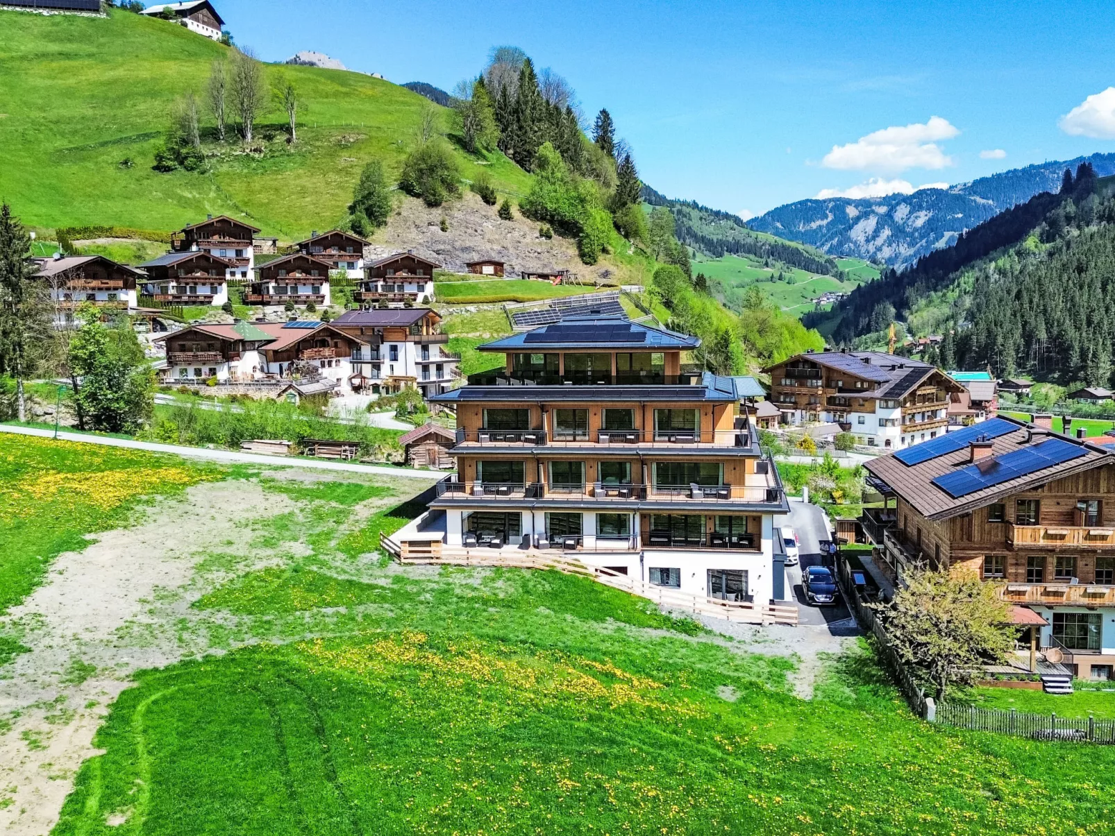 Mountain Suite Nr 301-Outside