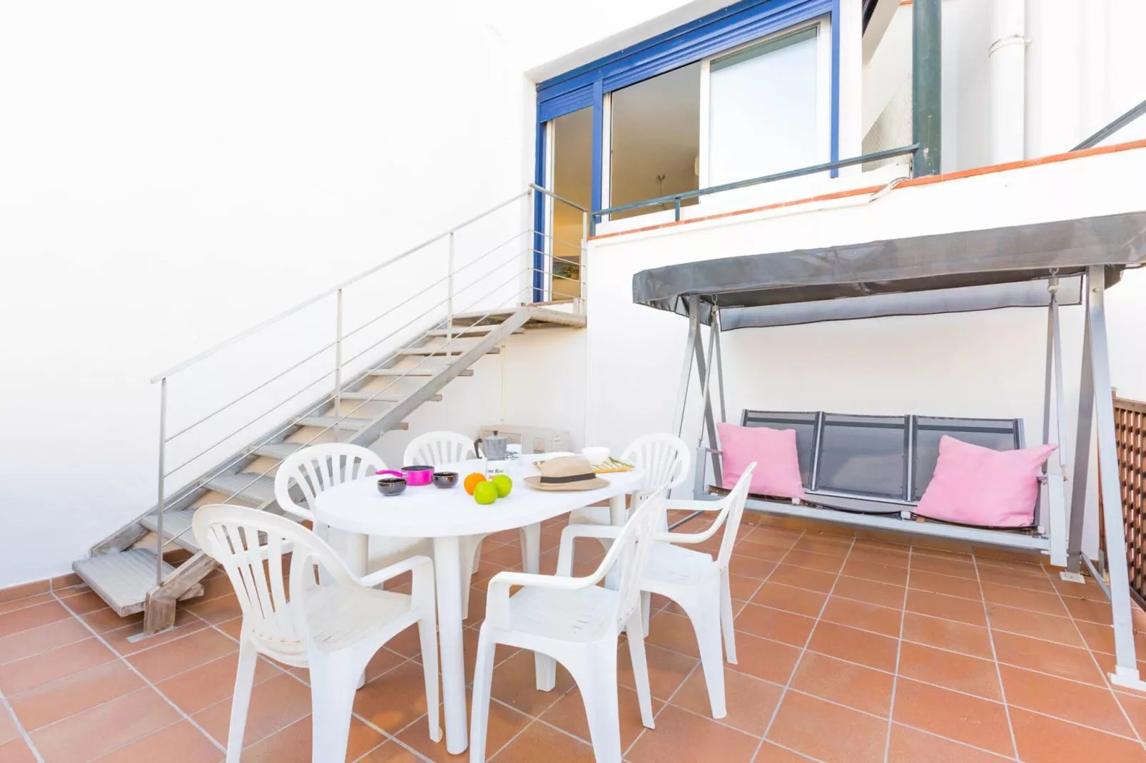 Soliverd-Terrace balcony