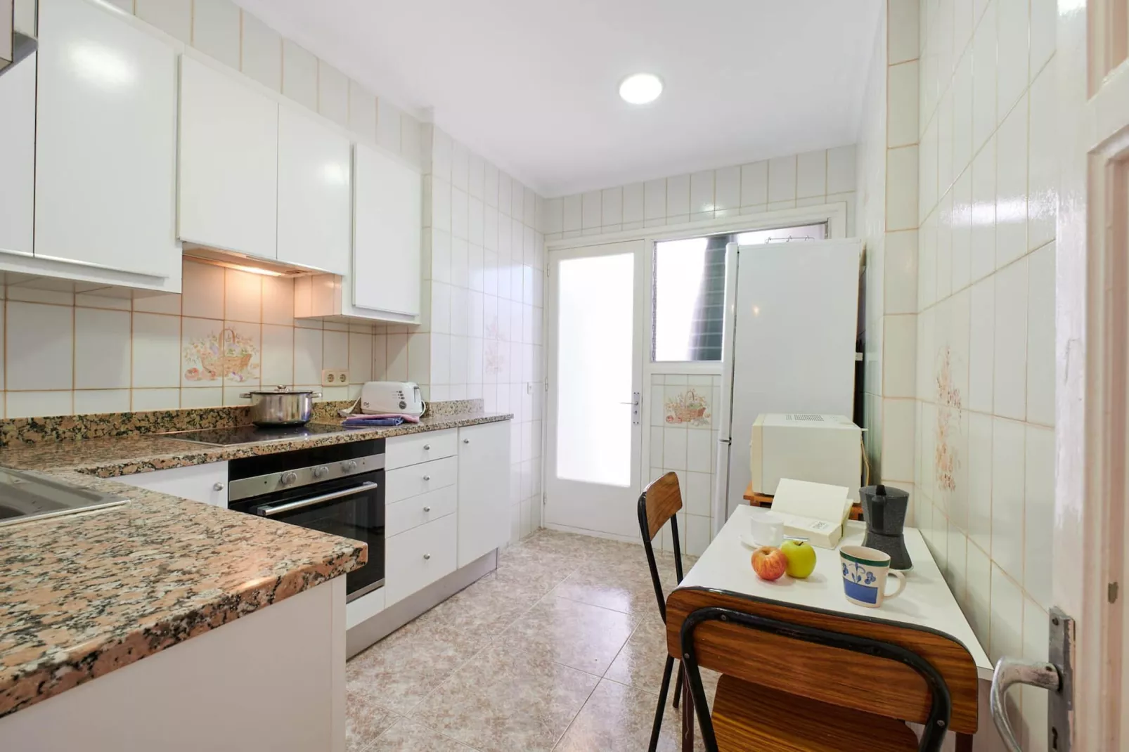Aurora 4-Kitchen