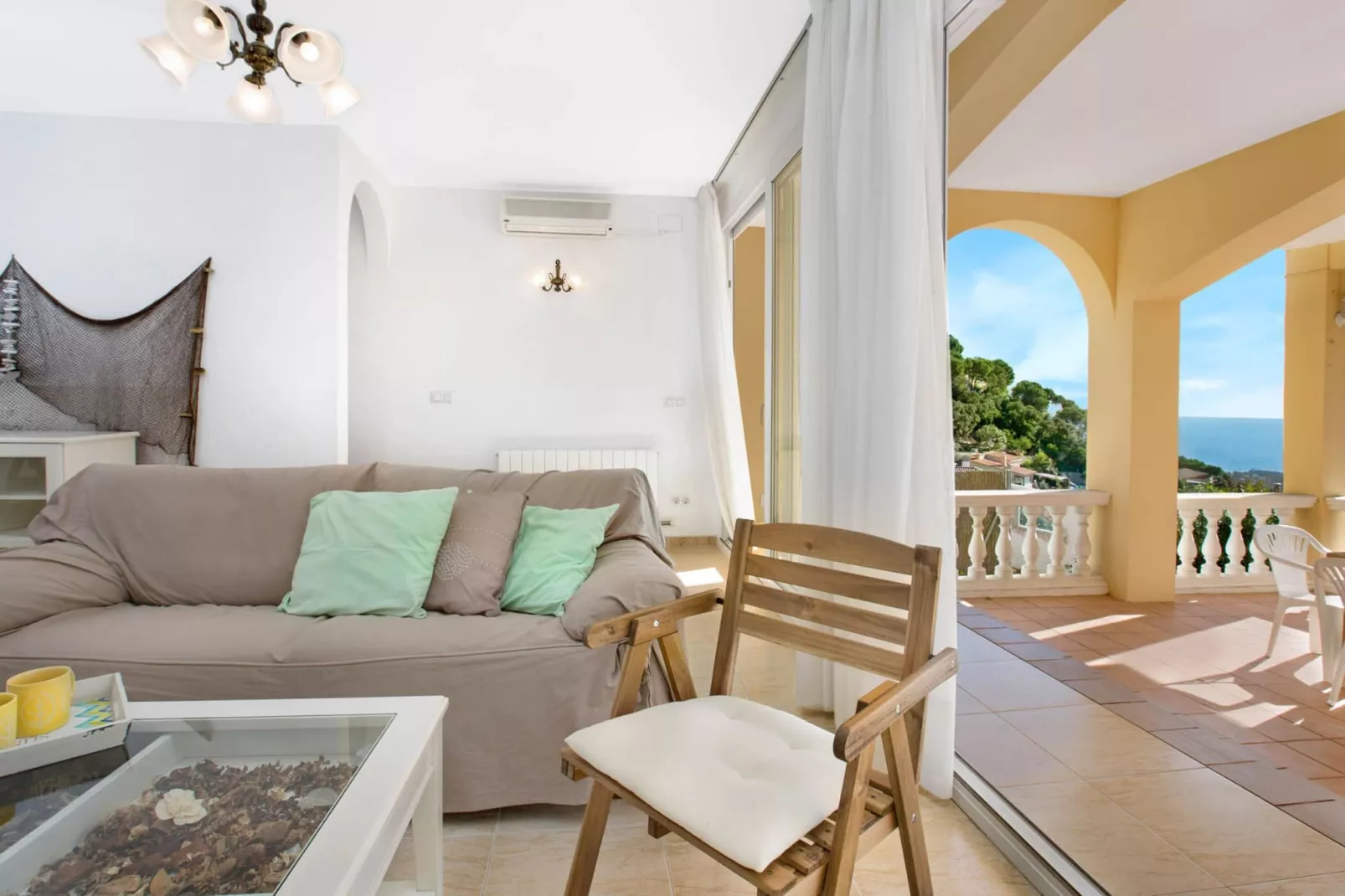Cora-Living room