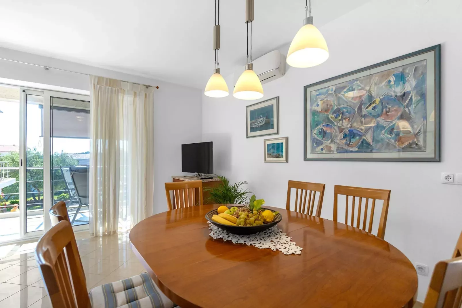 Blanka A1 - Shared Jacuzzi, Magical Garden-Dining room