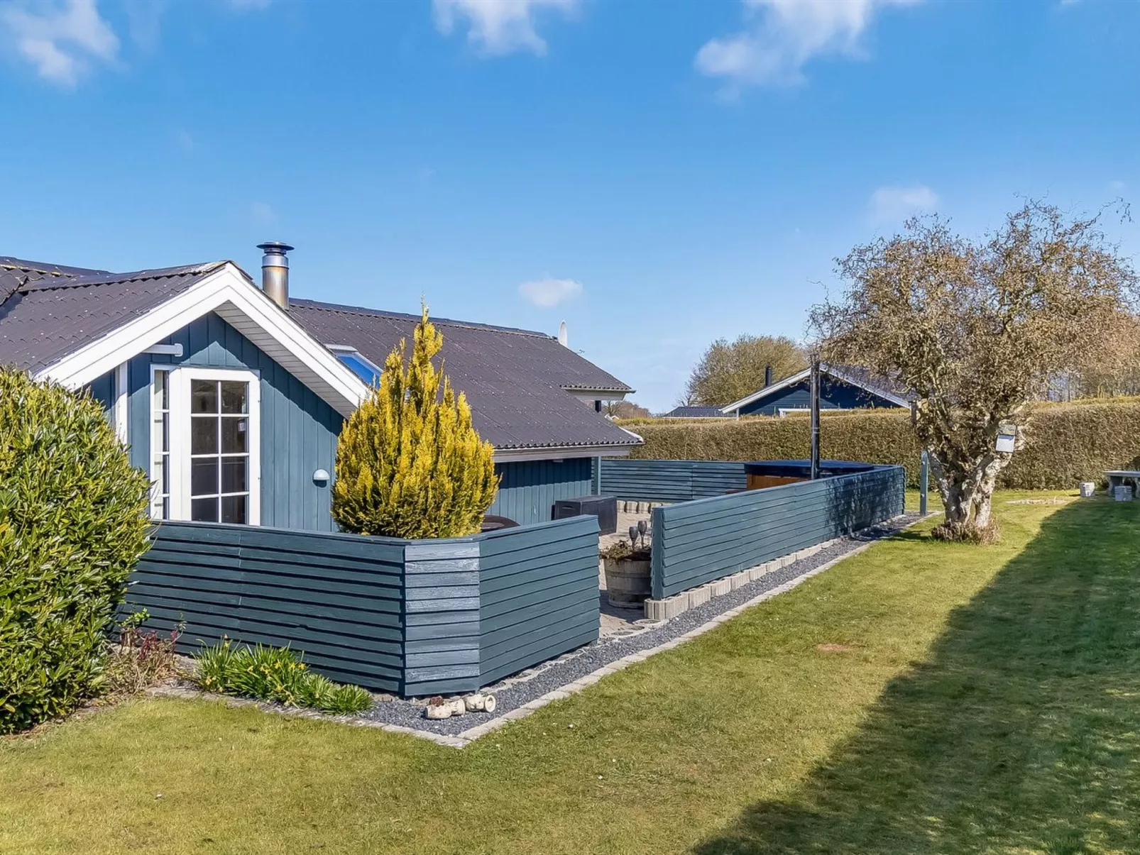 "Aika" - 450m from the sea-Outside