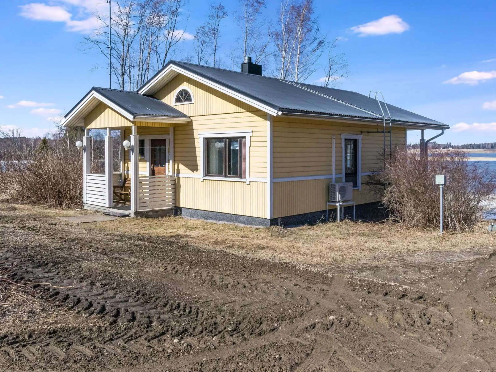 Villa-lyydia