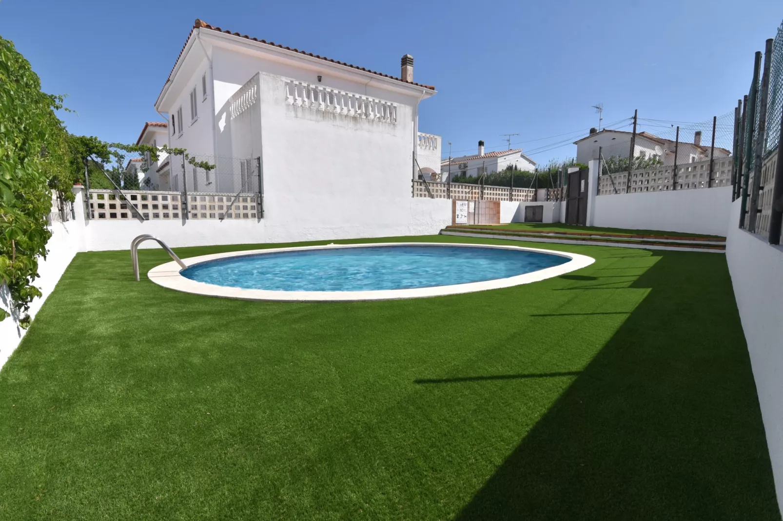poolofhouse