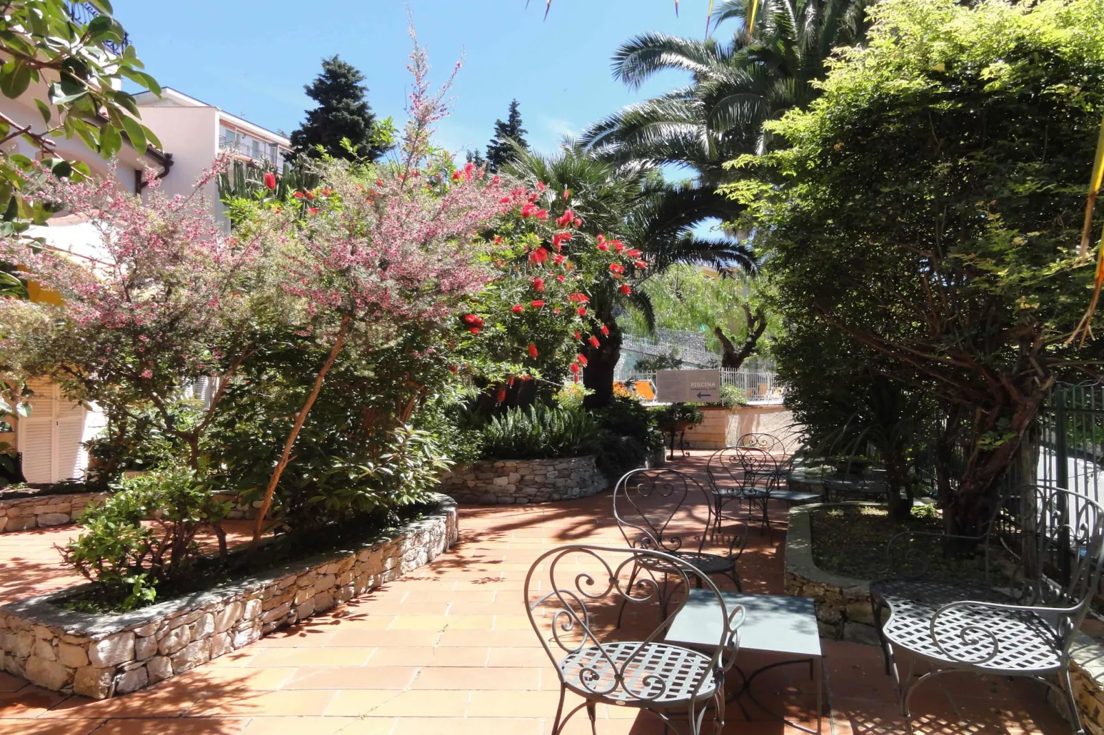 Residence dei Fiori / APARTMENT THREE BEDROOMS