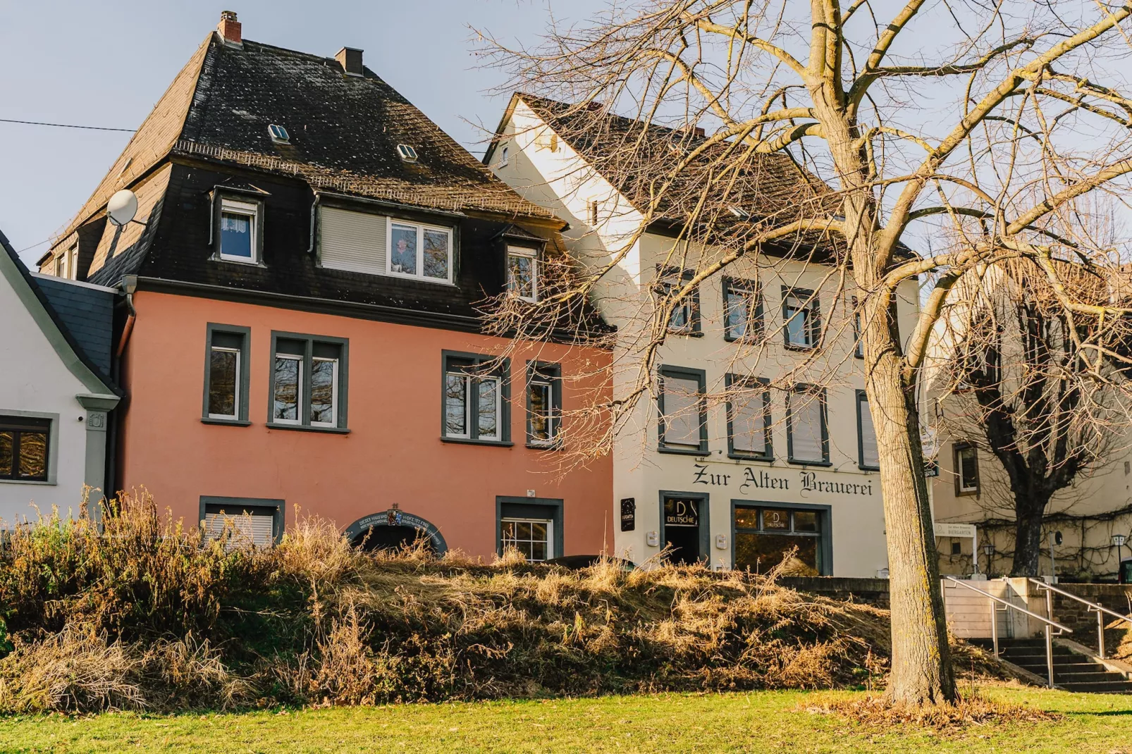 Modern Stay Standard Studio-Außenbereich Sommer