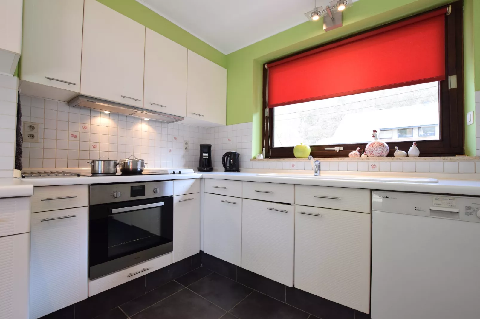 Ô de la roche-Kitchen