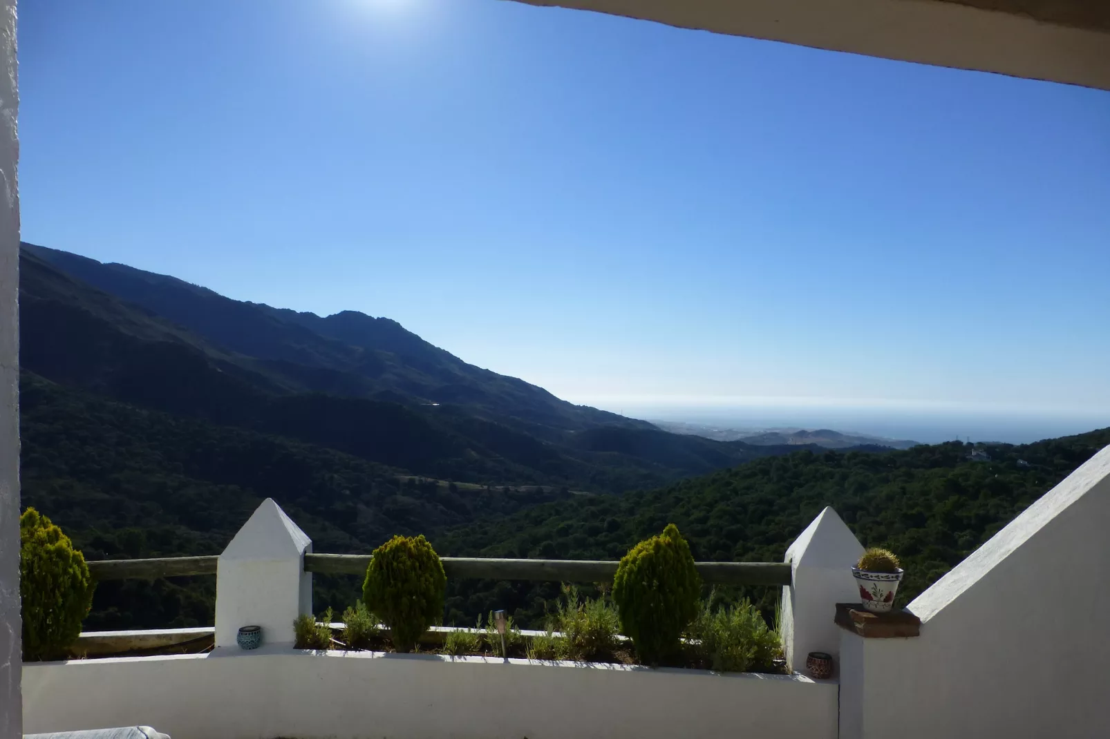 Las Cerezas-View summer