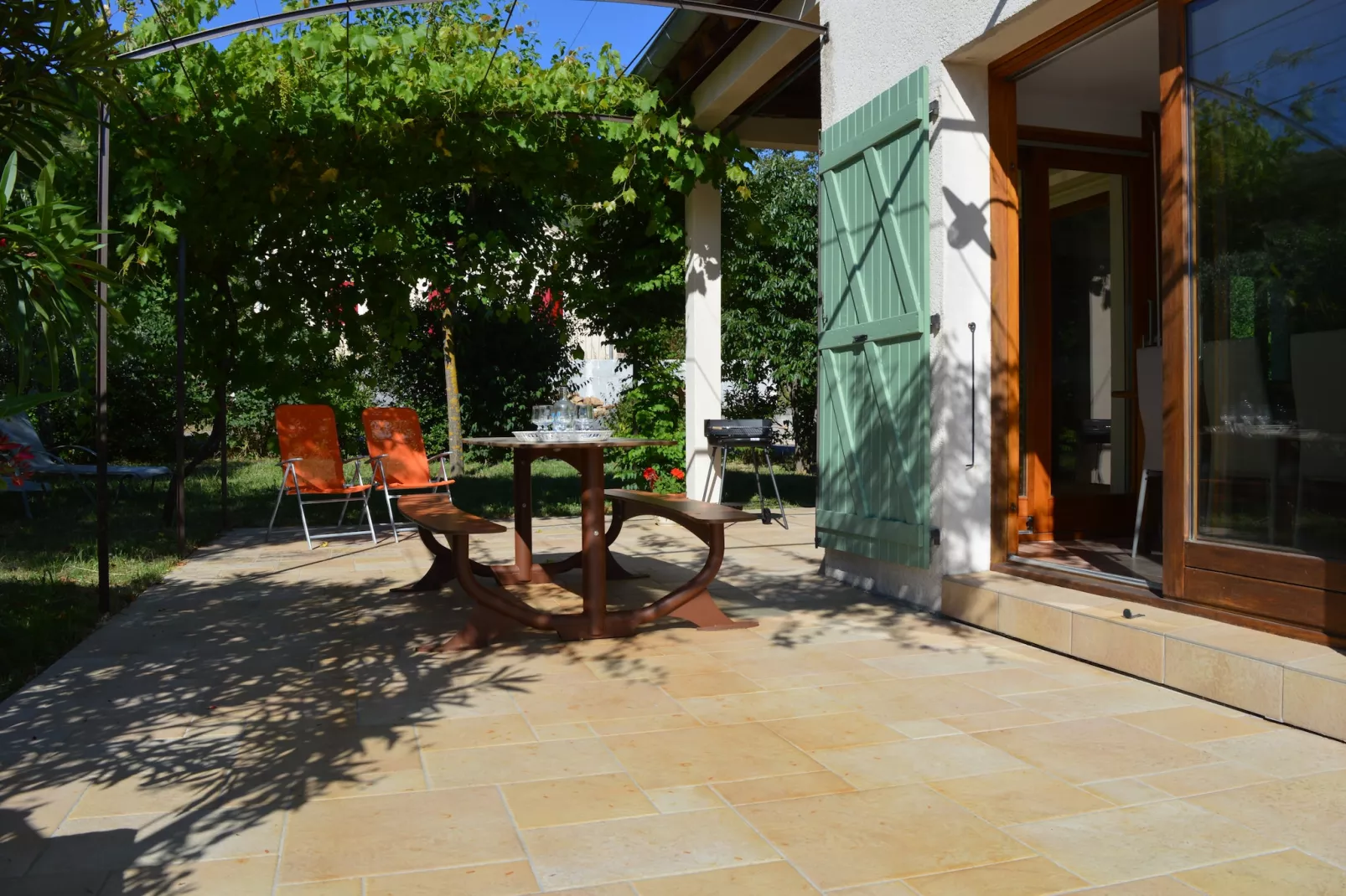 Villa - Les Vans 8pers-Gardens summer