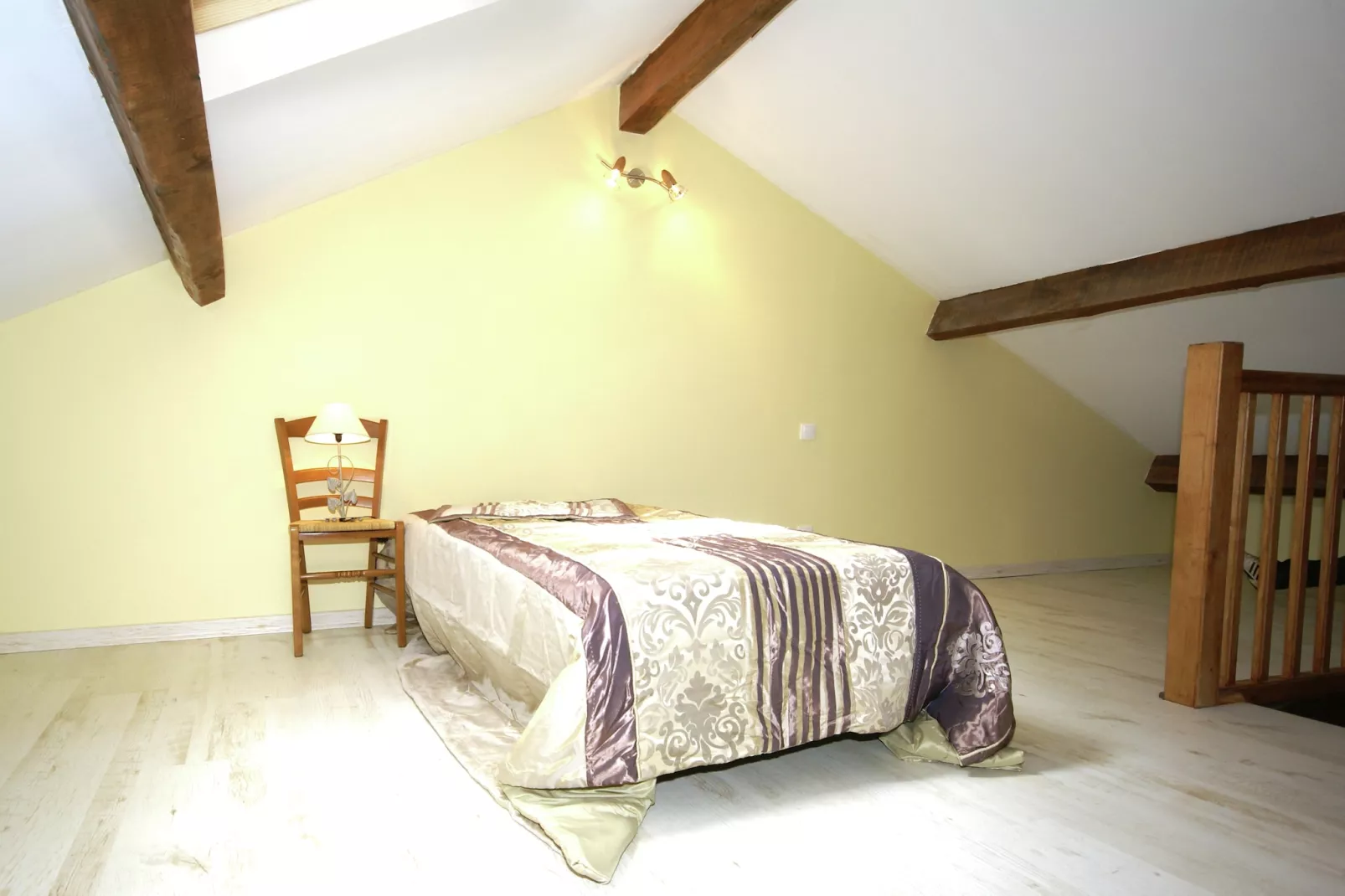 Maison de vacances Blanquefort sur Briolance 10 pers-Bedroom