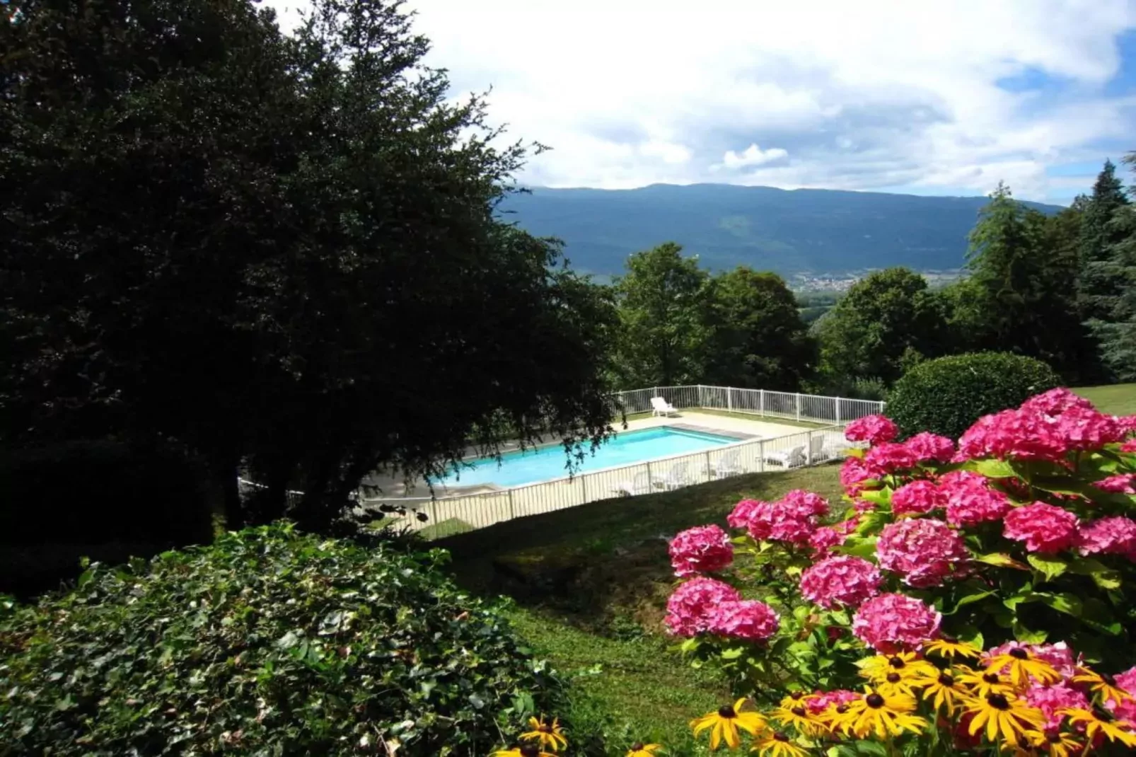 La Luna-View in summer