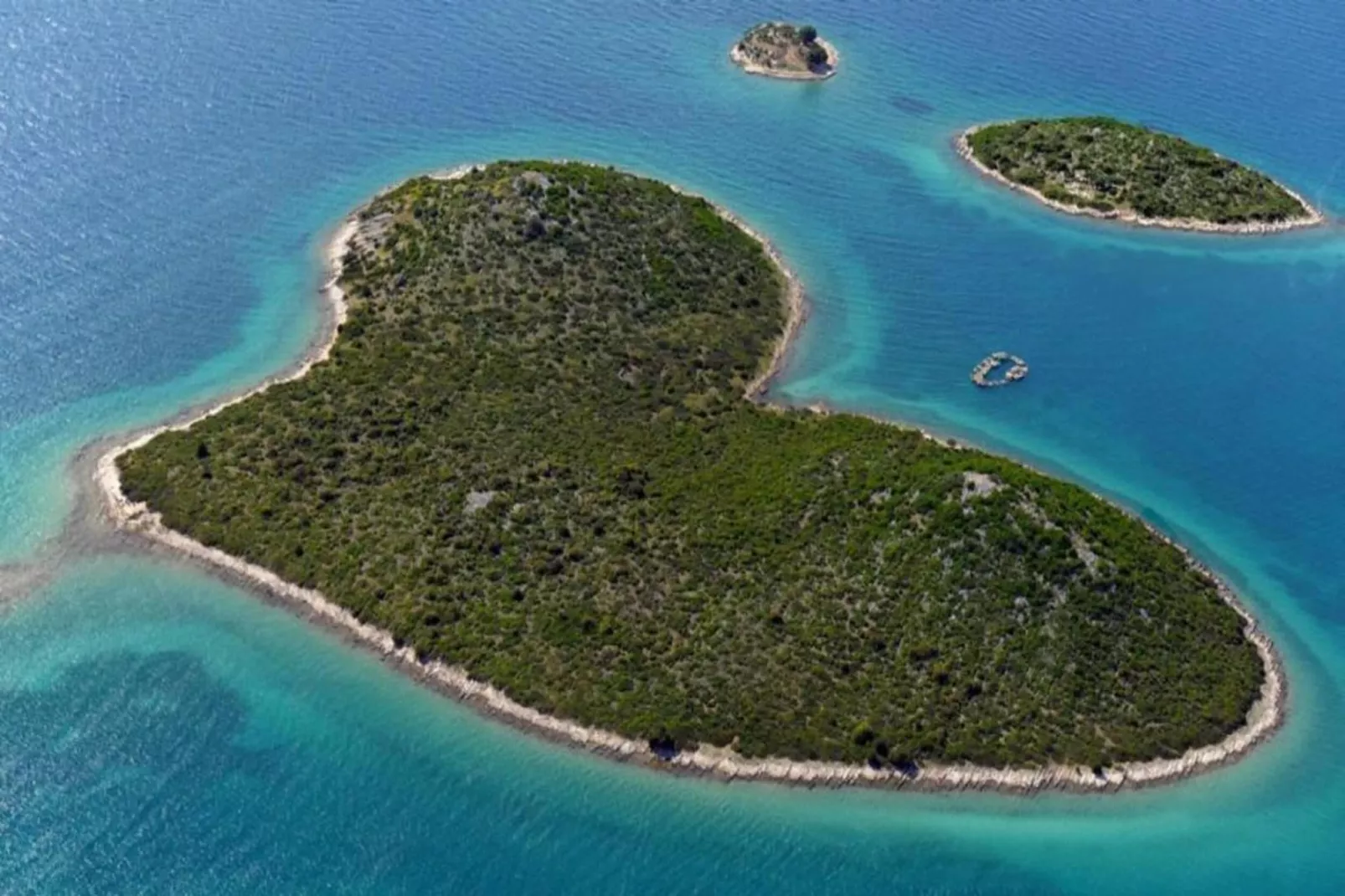 Villa Azuro-Areas summer 5km