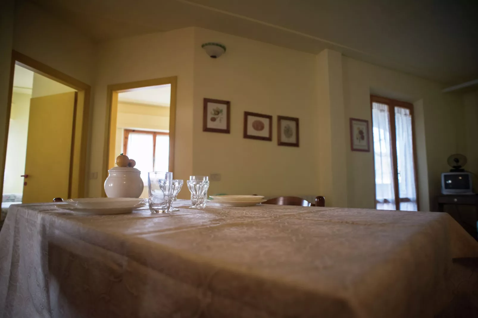 Olivo-Dining room