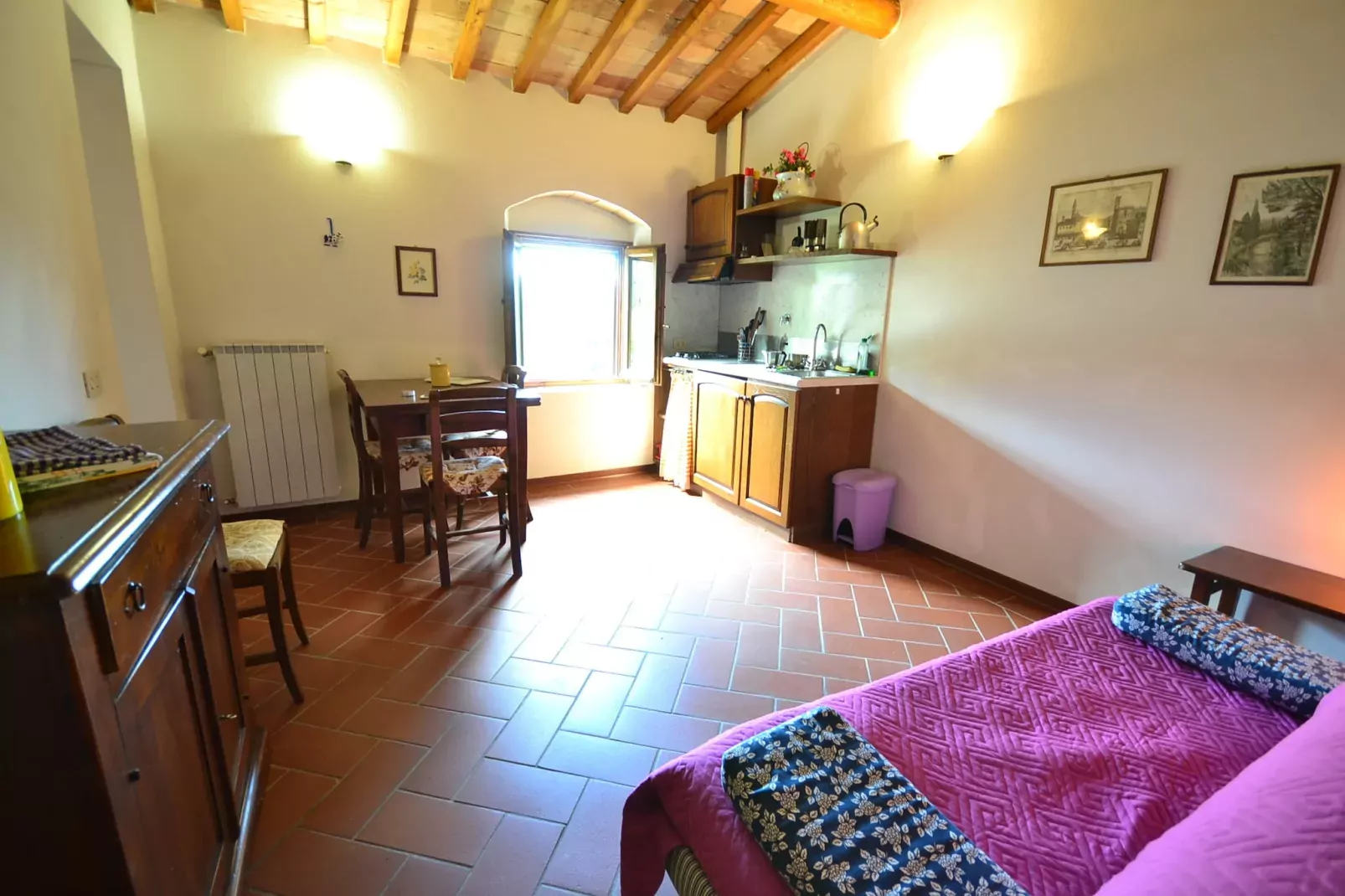 Rosa-Living room