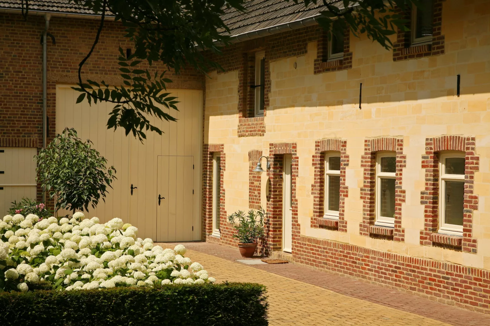 Hoeve in gunne winkel 1-Außenbereich Sommer