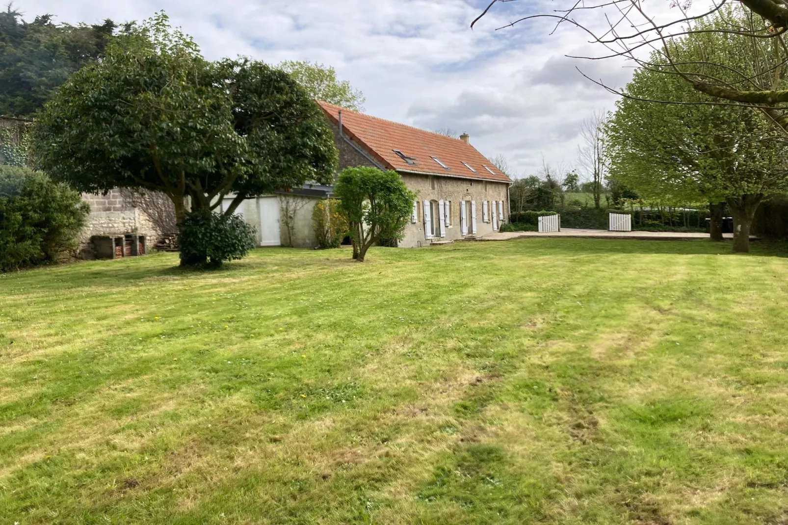 MAISON VIROLE-Jardin d'été