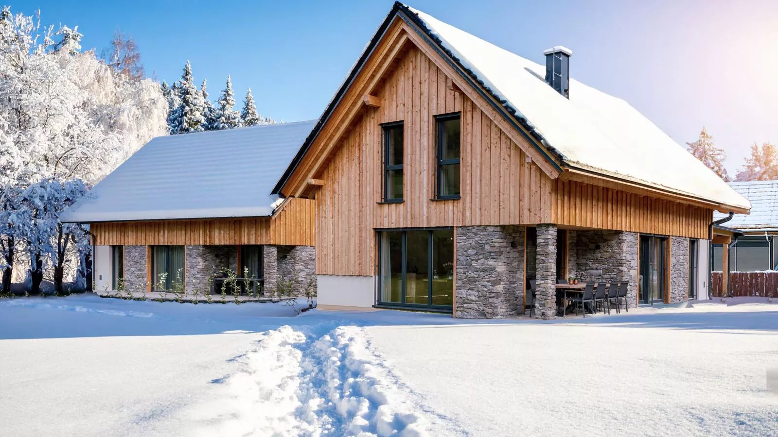 Mountain Vista-Exterior winter