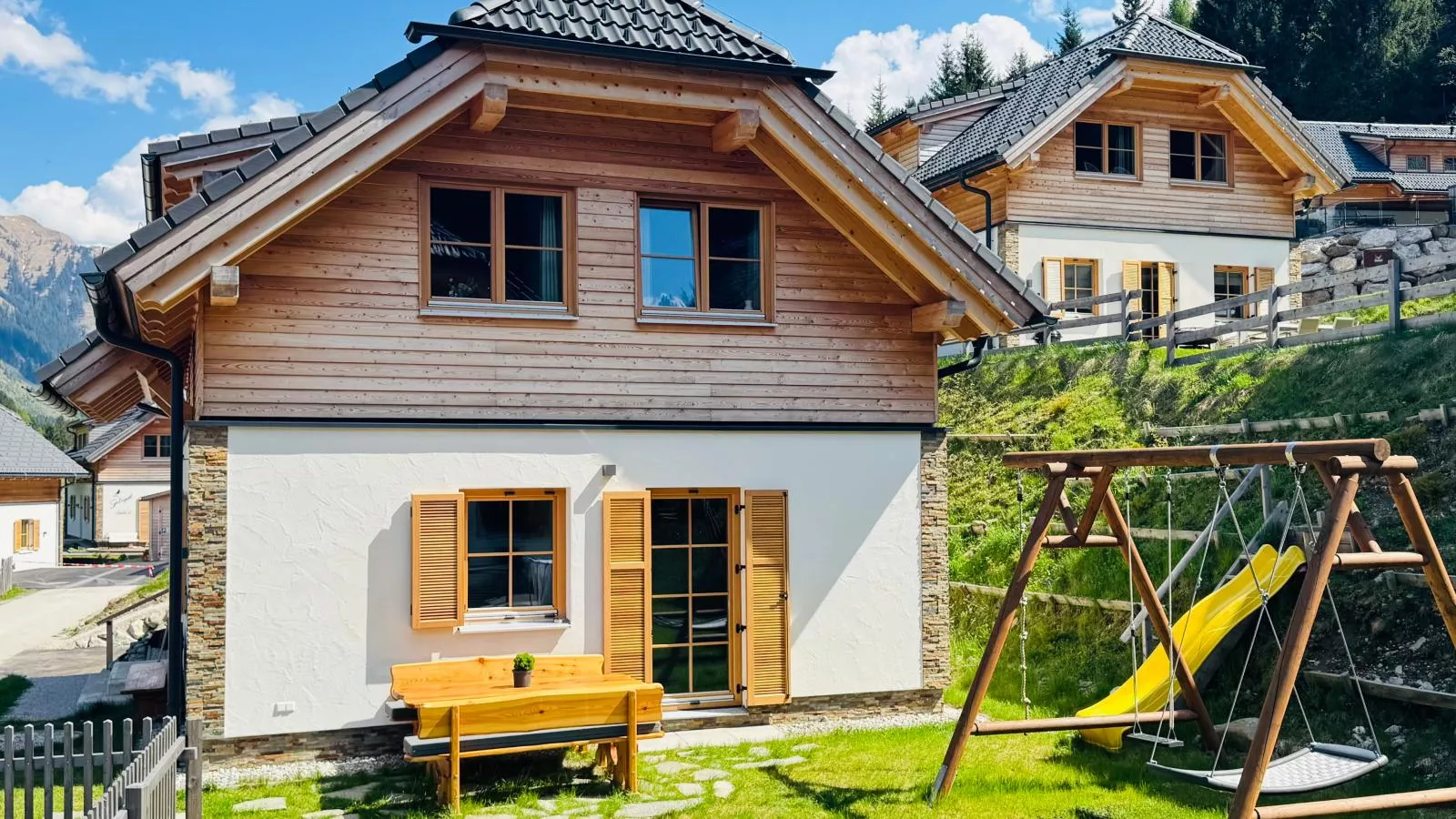 Alpenjoy Lodge-Exterior summer