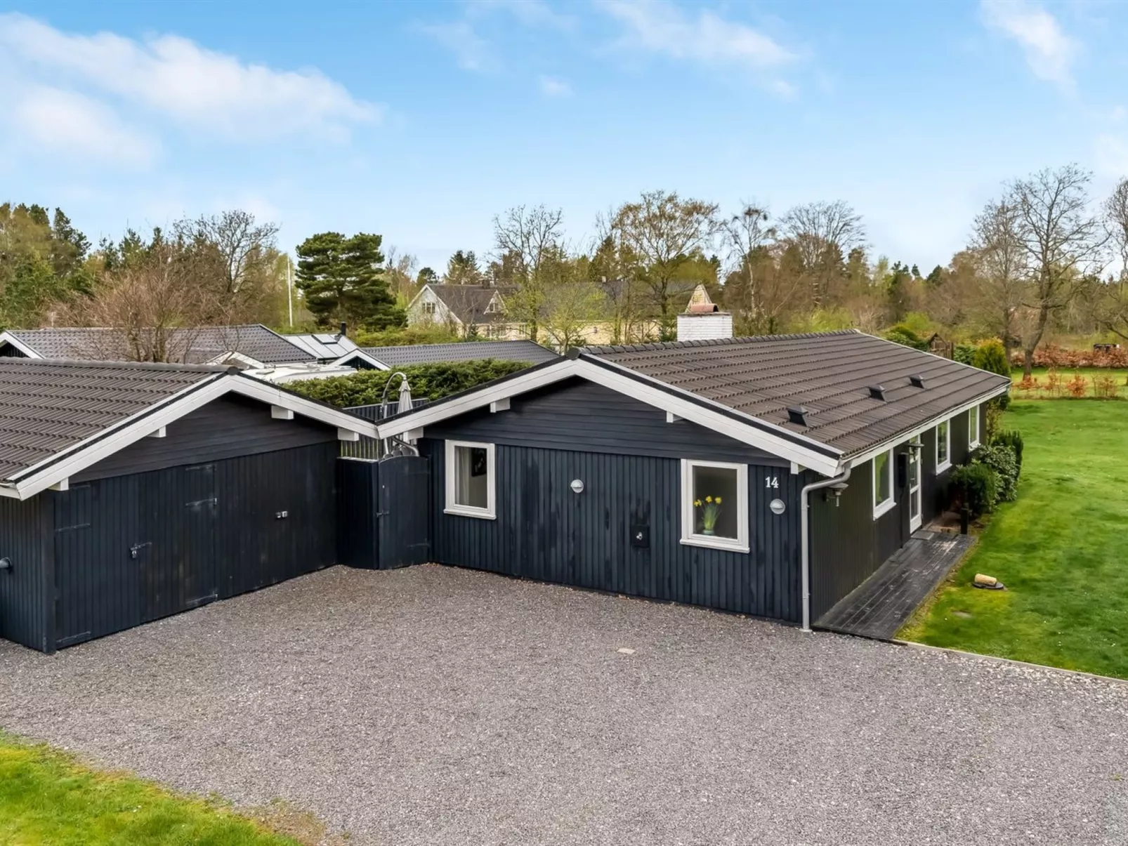 "Clarabelle" - 700m from the sea-Draußen