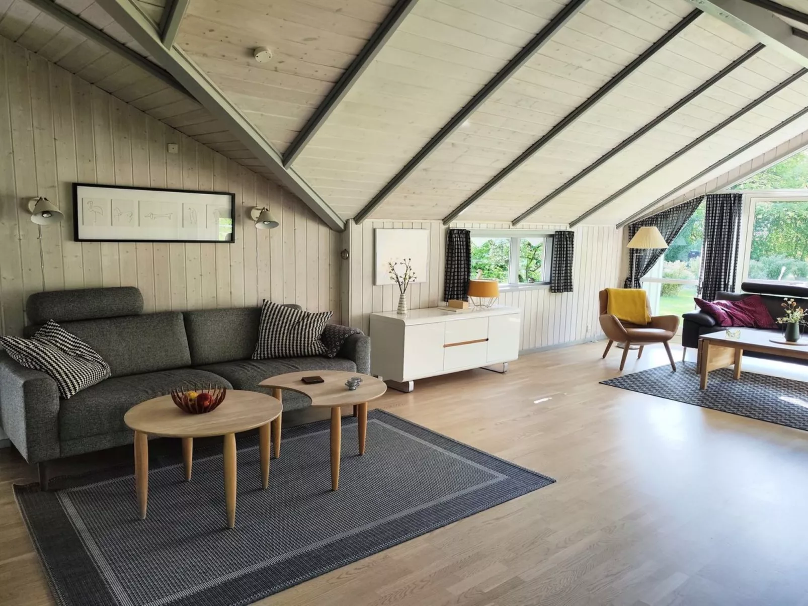 "Torben" - 10km from the sea-Inside