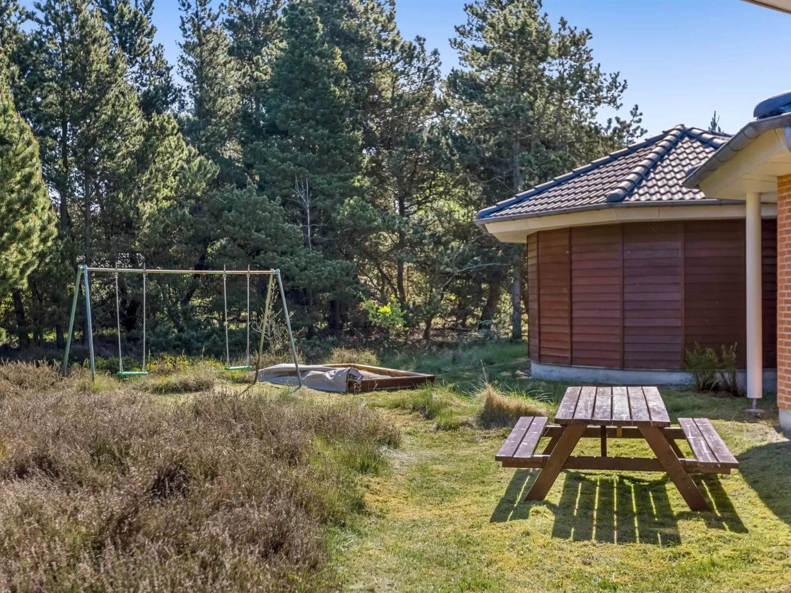 "Agusta" - 1.1km from the sea-Outside