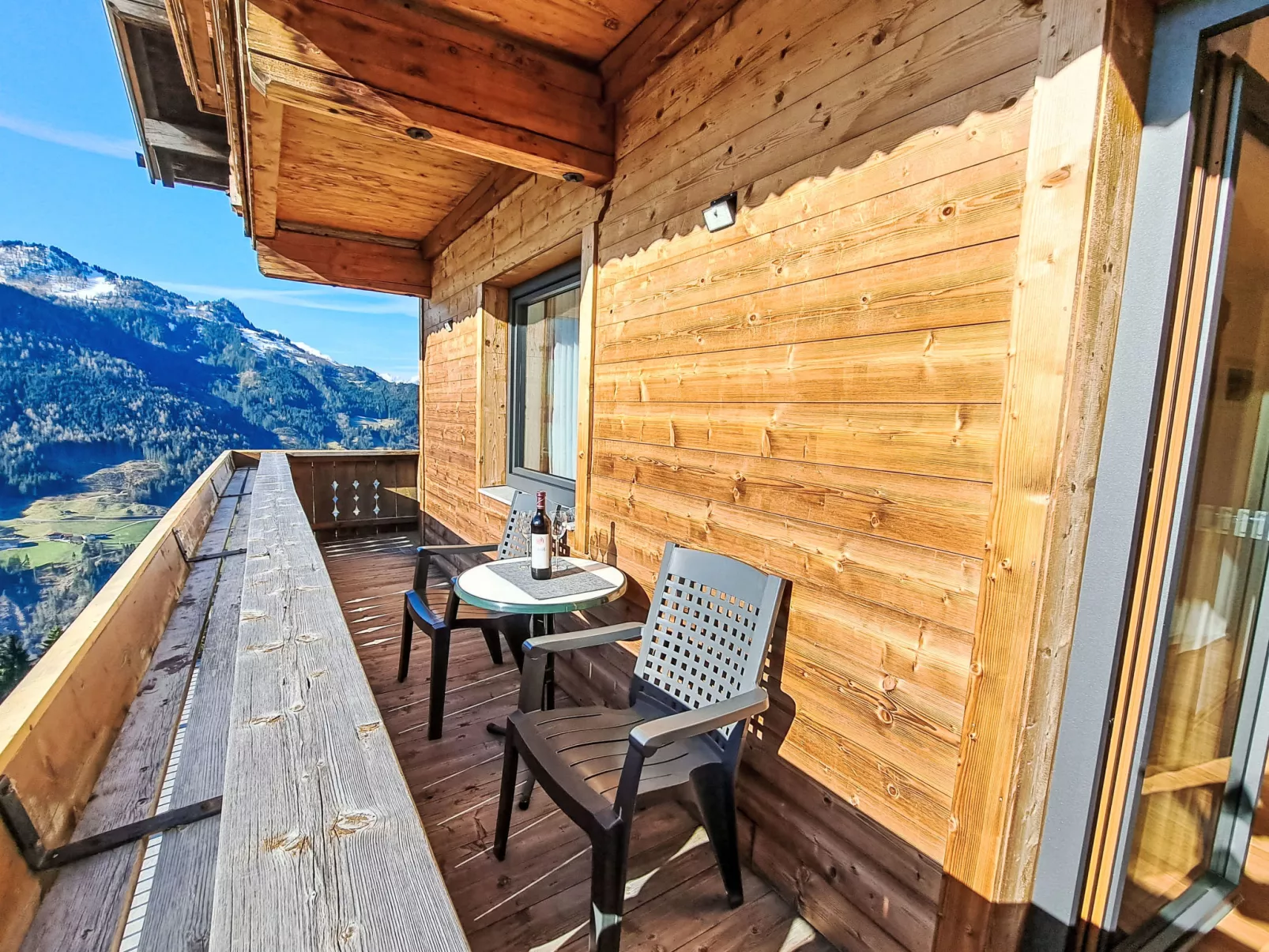 Alpenblick-Outside