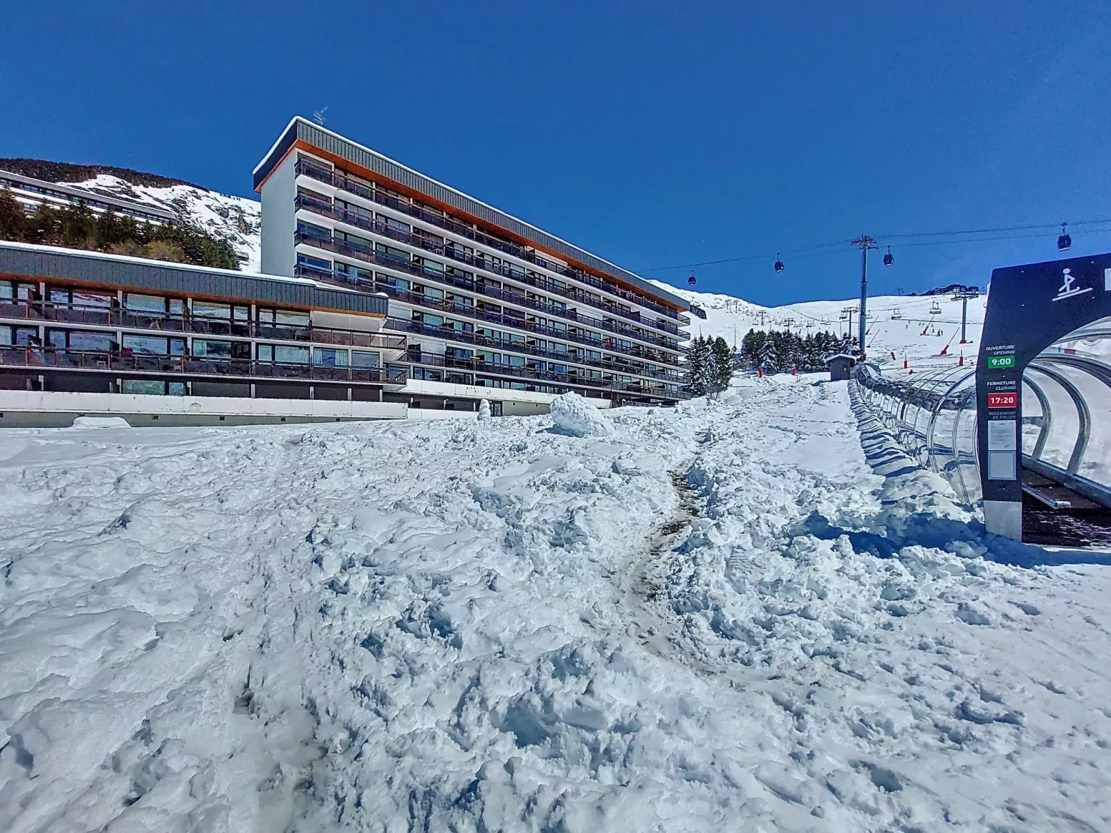 Aravis 314-Outside