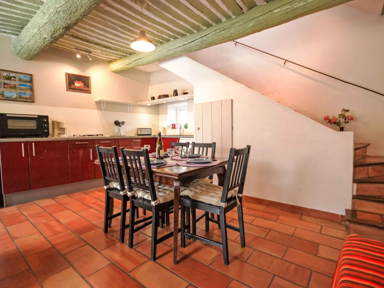 La Croix du Puits-Inside