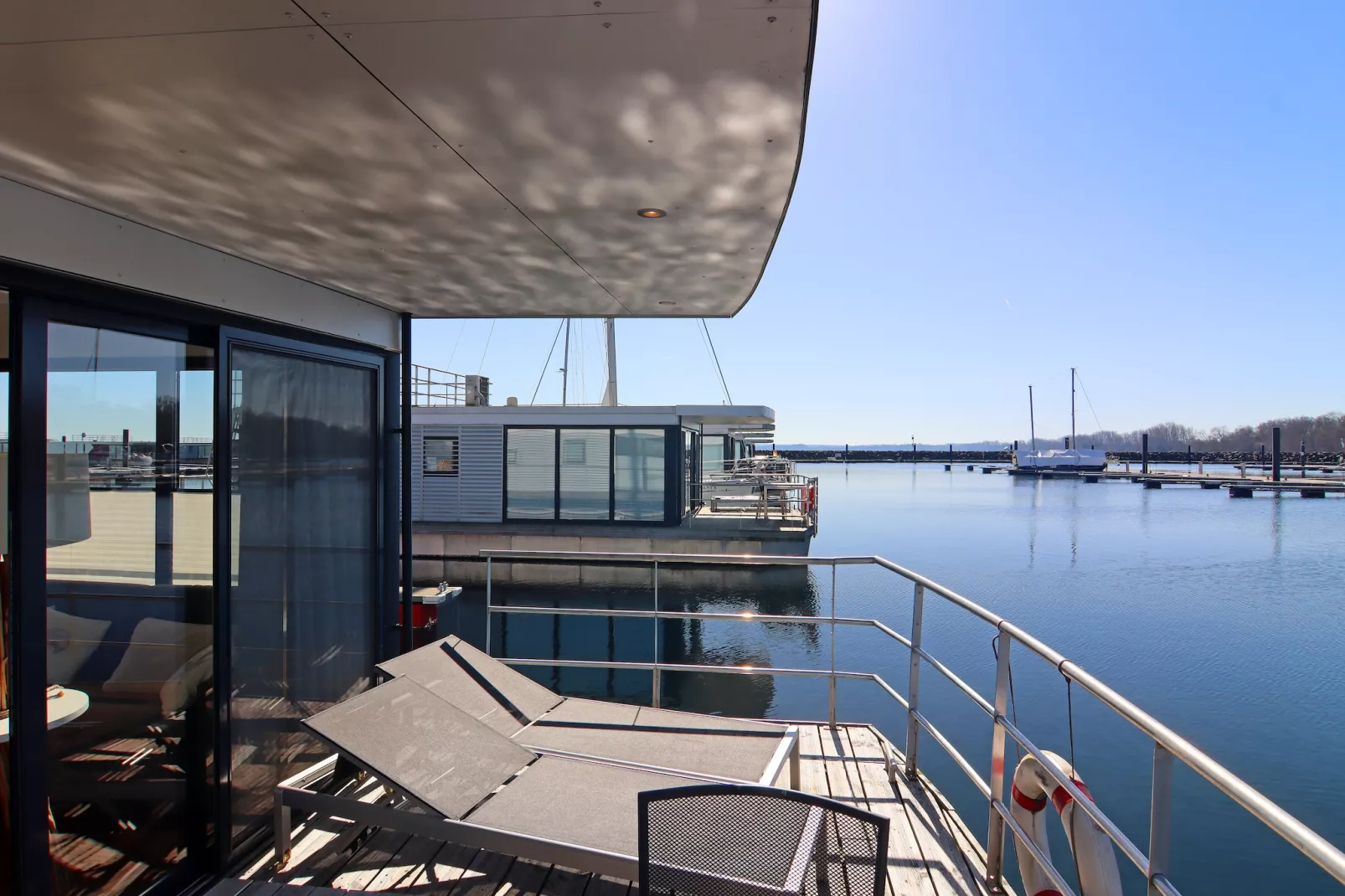 Hausboot Familiy & Friends LP 1 / 3 Personen-Terrace balcony