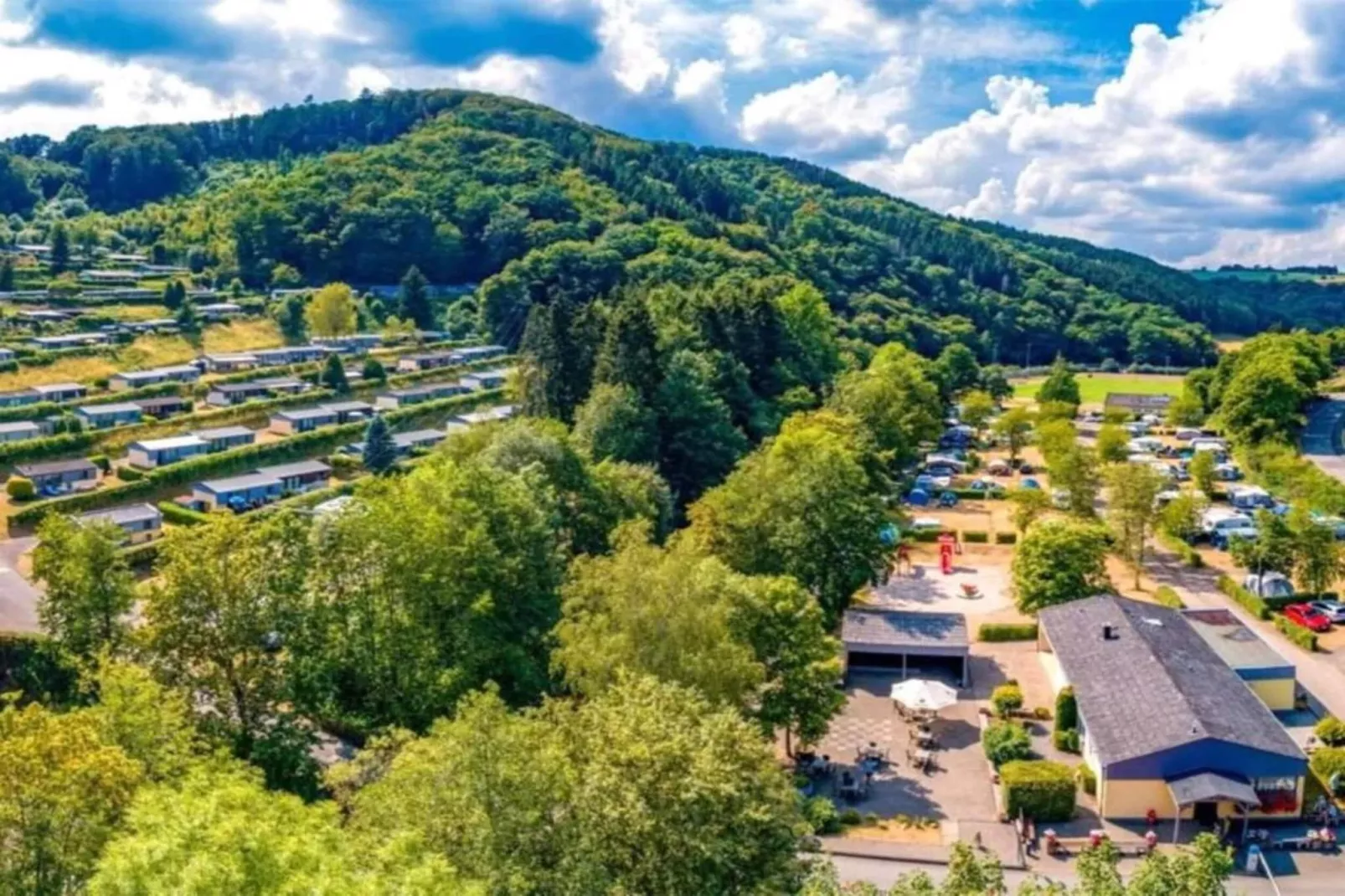 Bungalow Typ B 4P - Camping Park in der Eifel-Gebiete Sommer 20 km