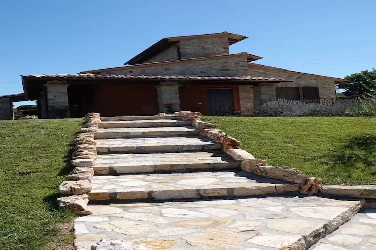 Villa Due Olive-Exterior in summer