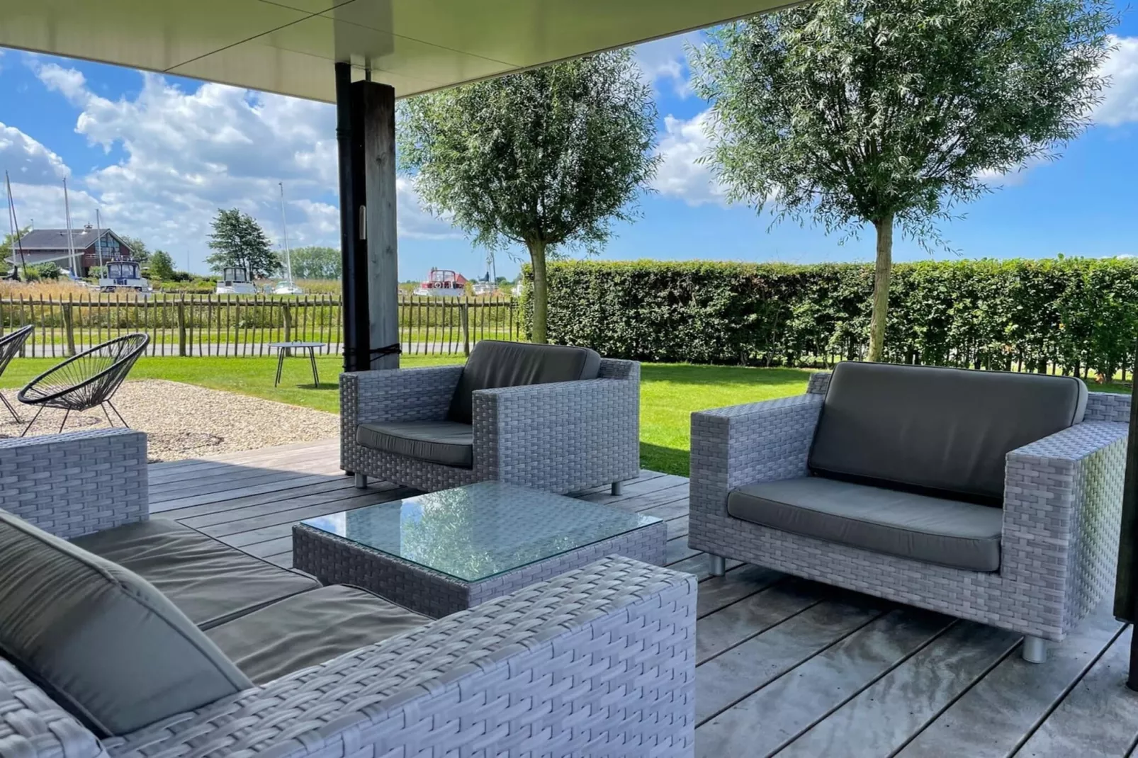 Friese Meren Villa's 21-Terrace balcony