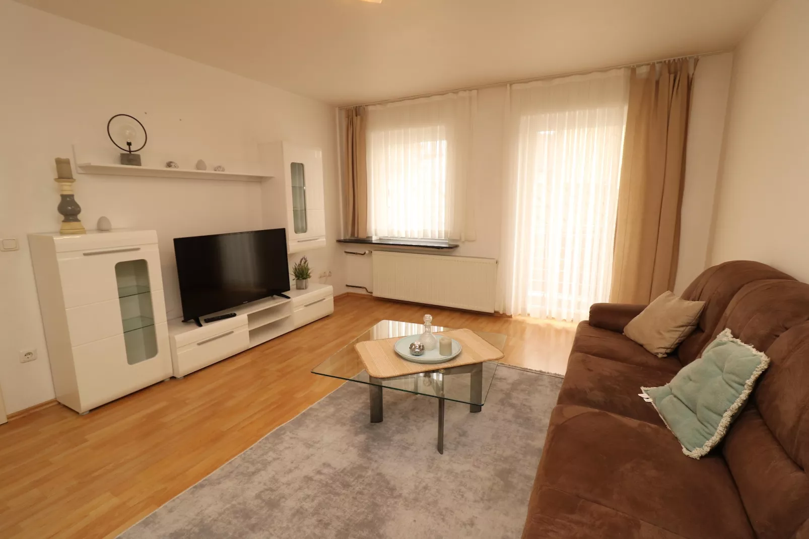 Zentrales Apartment in Messenähe-Image-tags.