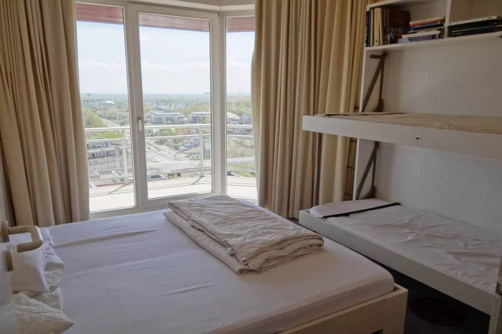 SCORPIO BI-Bedroom
