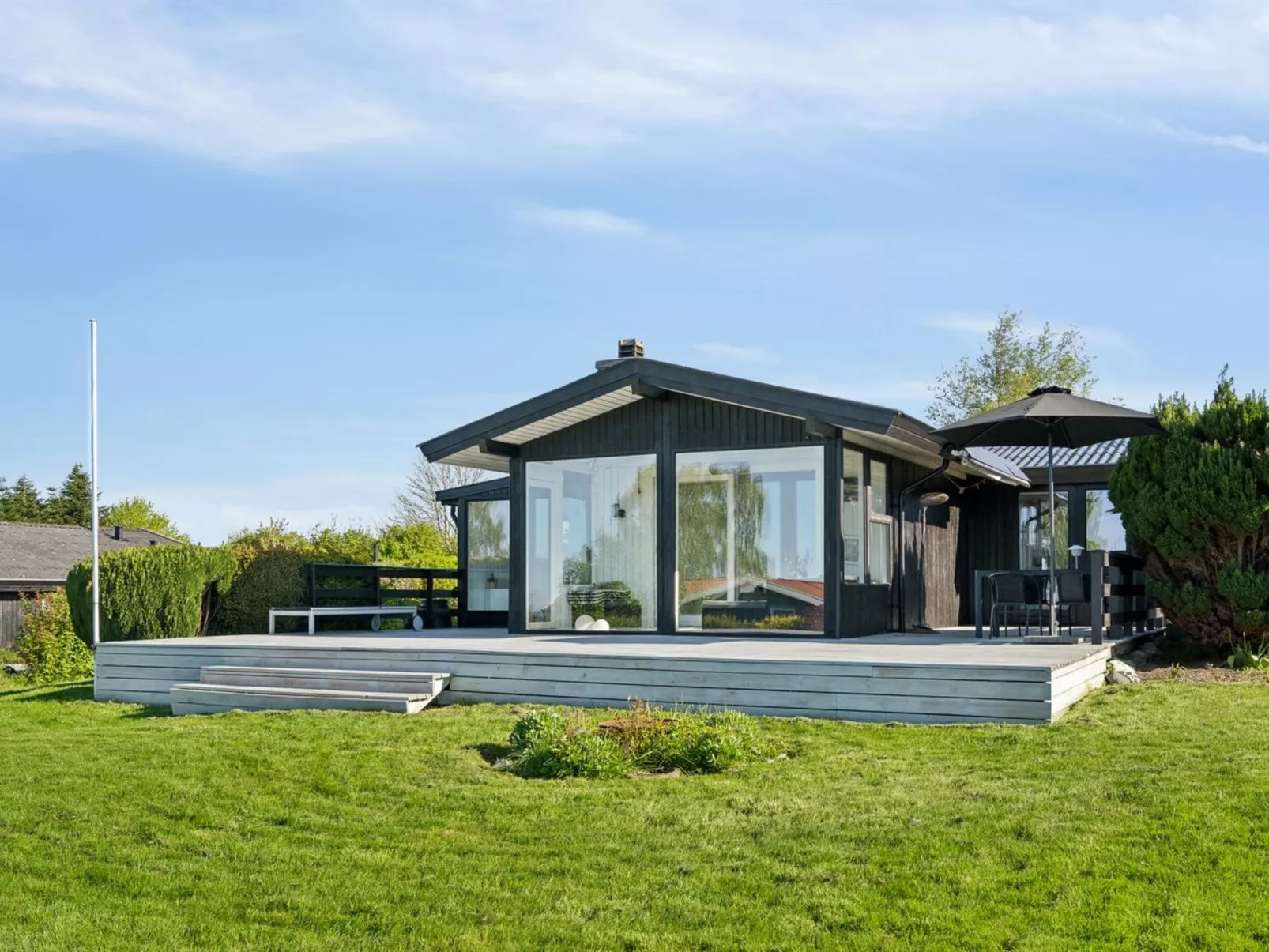 "Manfred" - 250m from the sea-Draußen